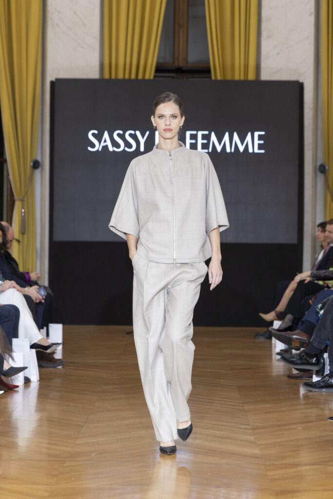 Modne revije EMANUEL UNGARO I SASSY LA FEMME