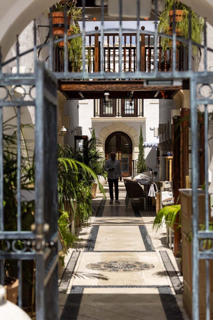 hotel donatela versace