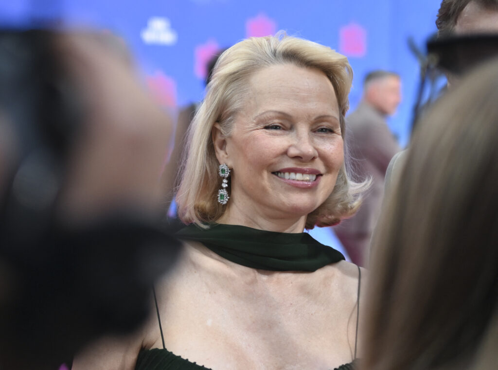 Pamela Anderson i Lijam Nison