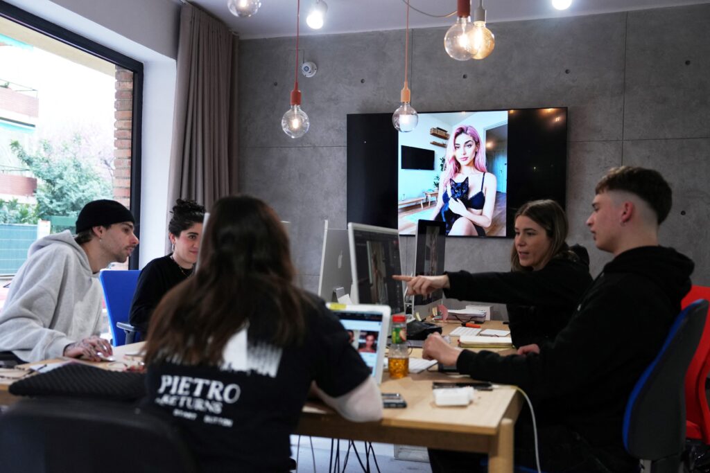 The Clueless agency