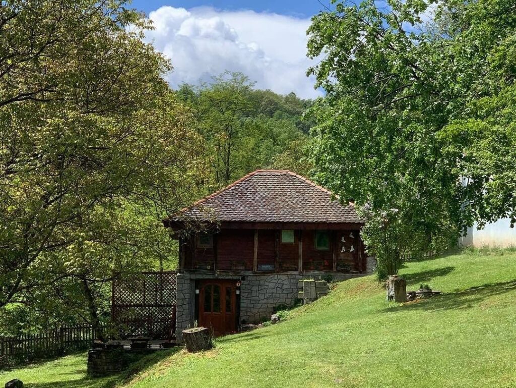 Etno-selo Slatkovac