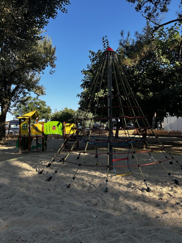 Kamp u Grčkoj