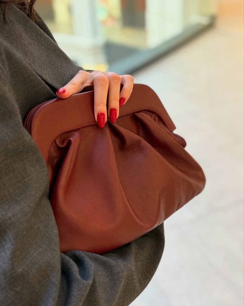 Bobana Radojević Glow and flow