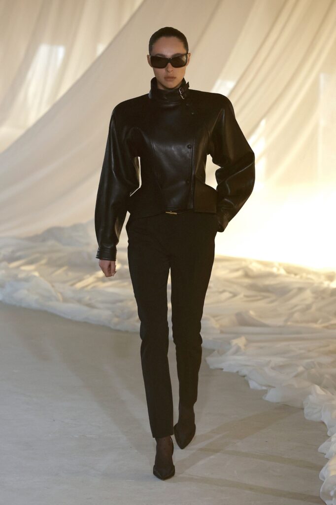 Balmain revija, Nedelja mode u Parizu