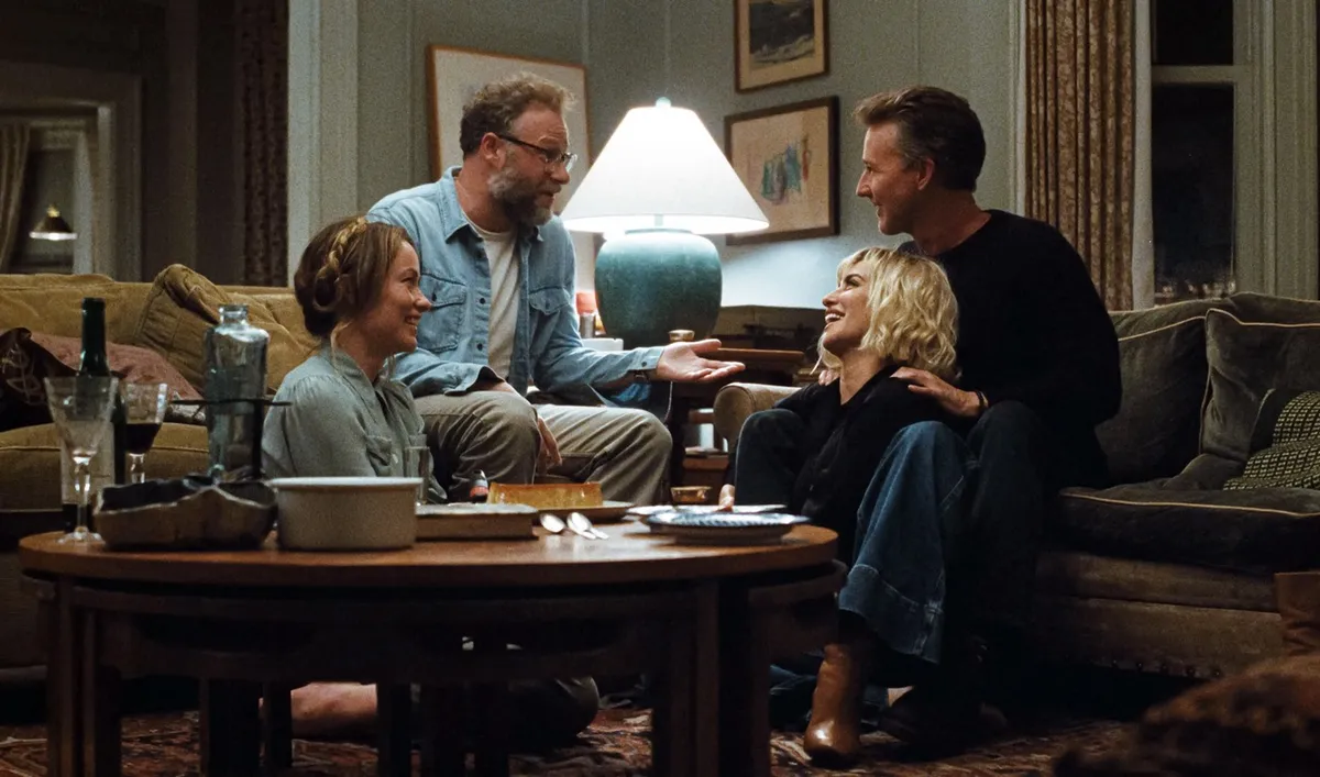 Najneprijatnija večera u filmu „The Invite“ postaje još zanimljivija kada shvatite da nijedan modni detalj nije slučajan