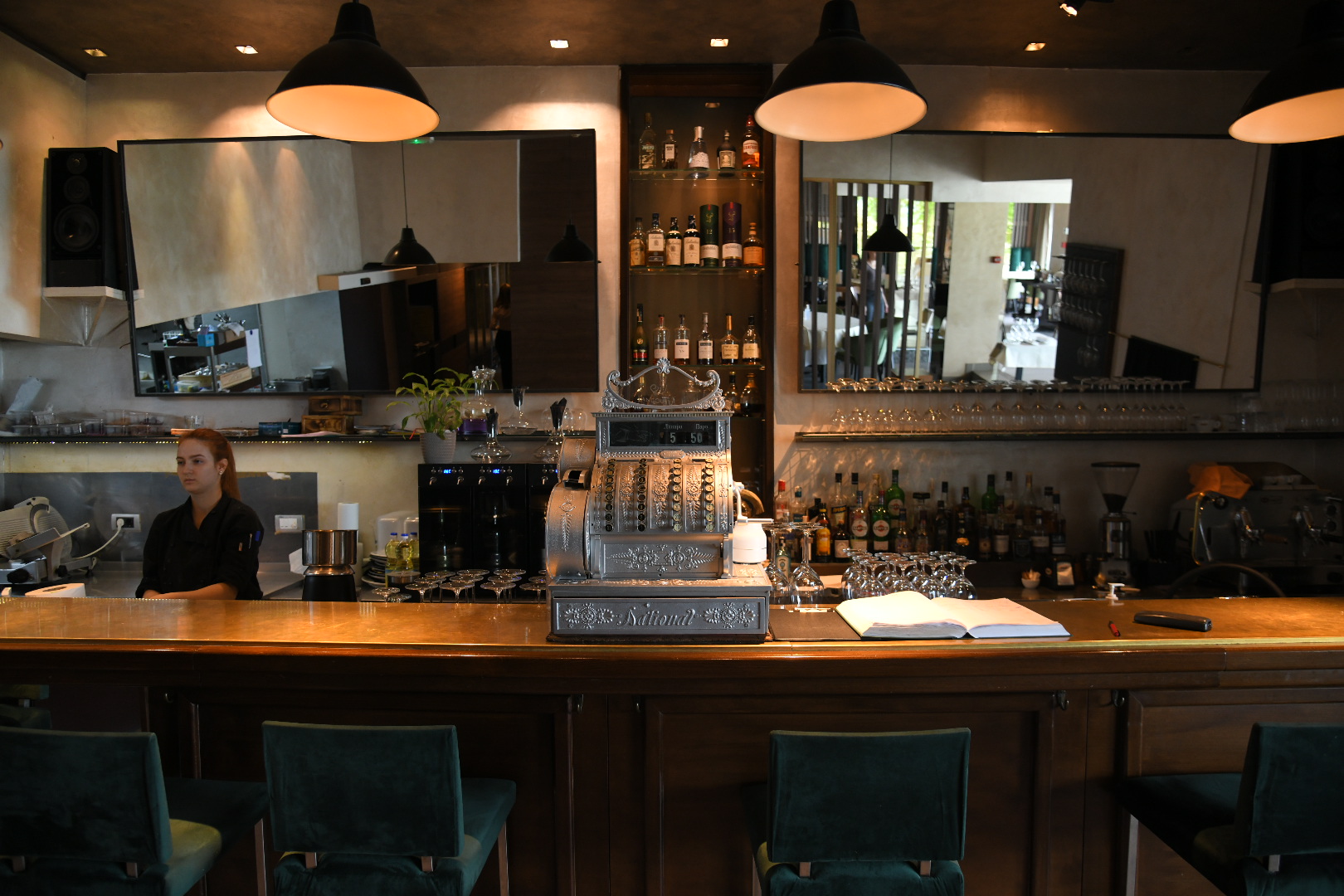 1654860298-restoran-languste-Foto-nemanja-jovanovic-nova-rs-15-1024x683.jpg