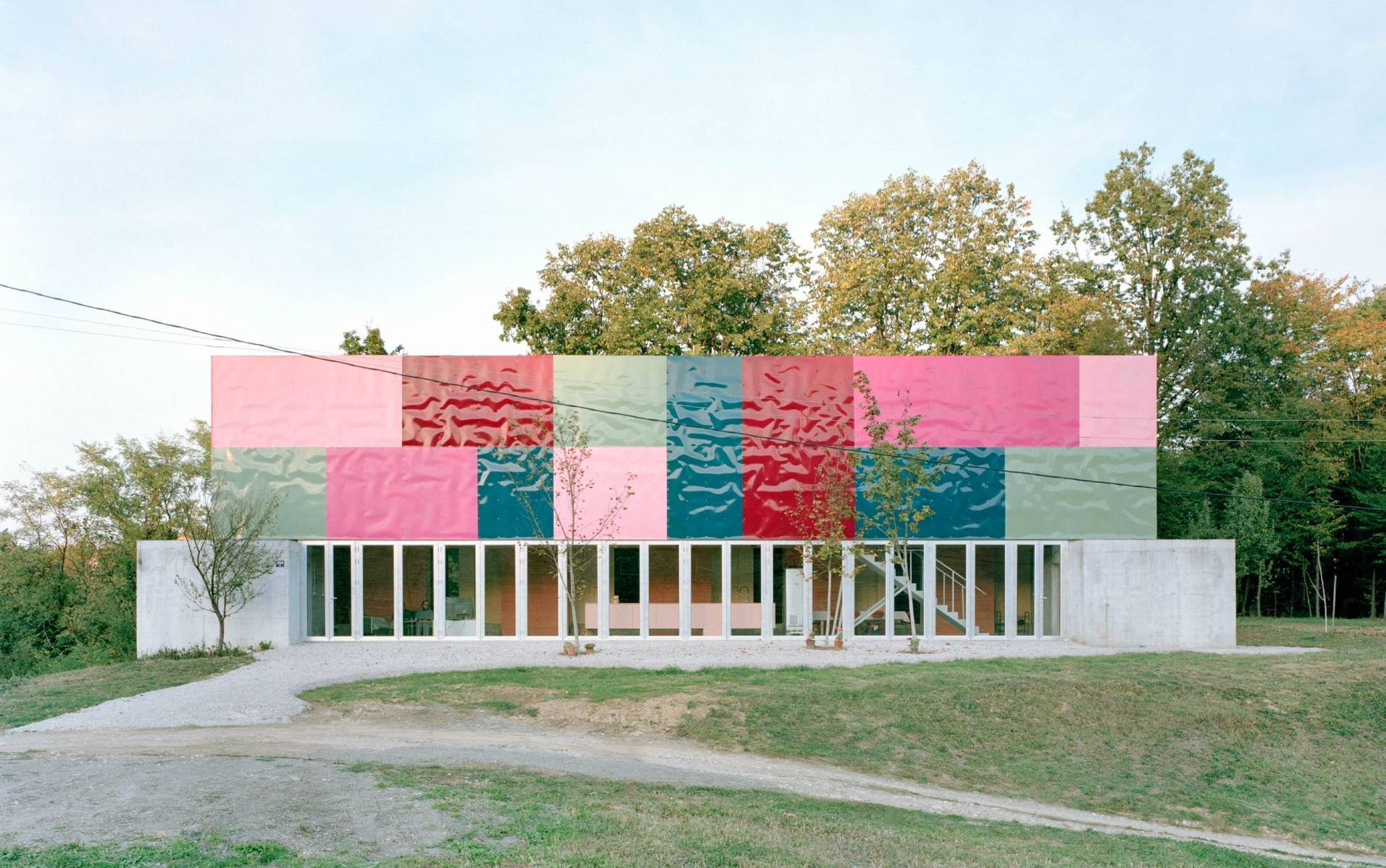 Foto Maxime Delvaux i Adrien de Hemptinne TEN_House-for-Five-Women_MD-and-AdH_01-1