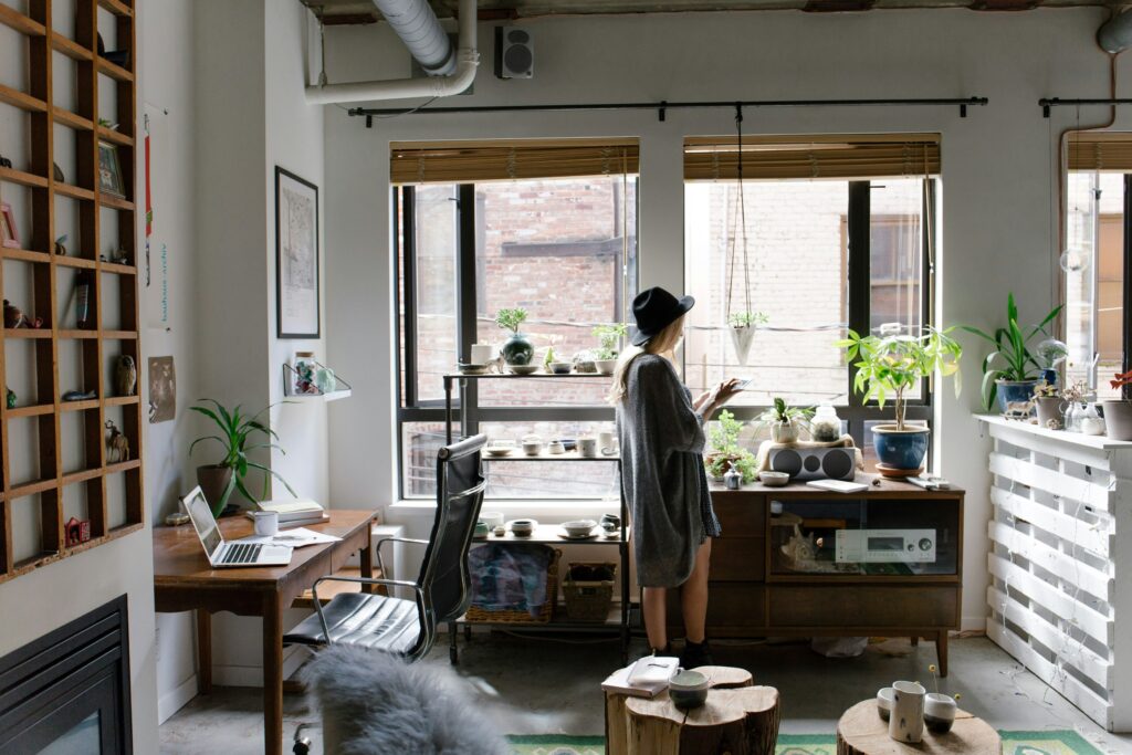 1753103000-bench-accounting-8D2k7a3wMKQ-unsplash-1024x683.jpg