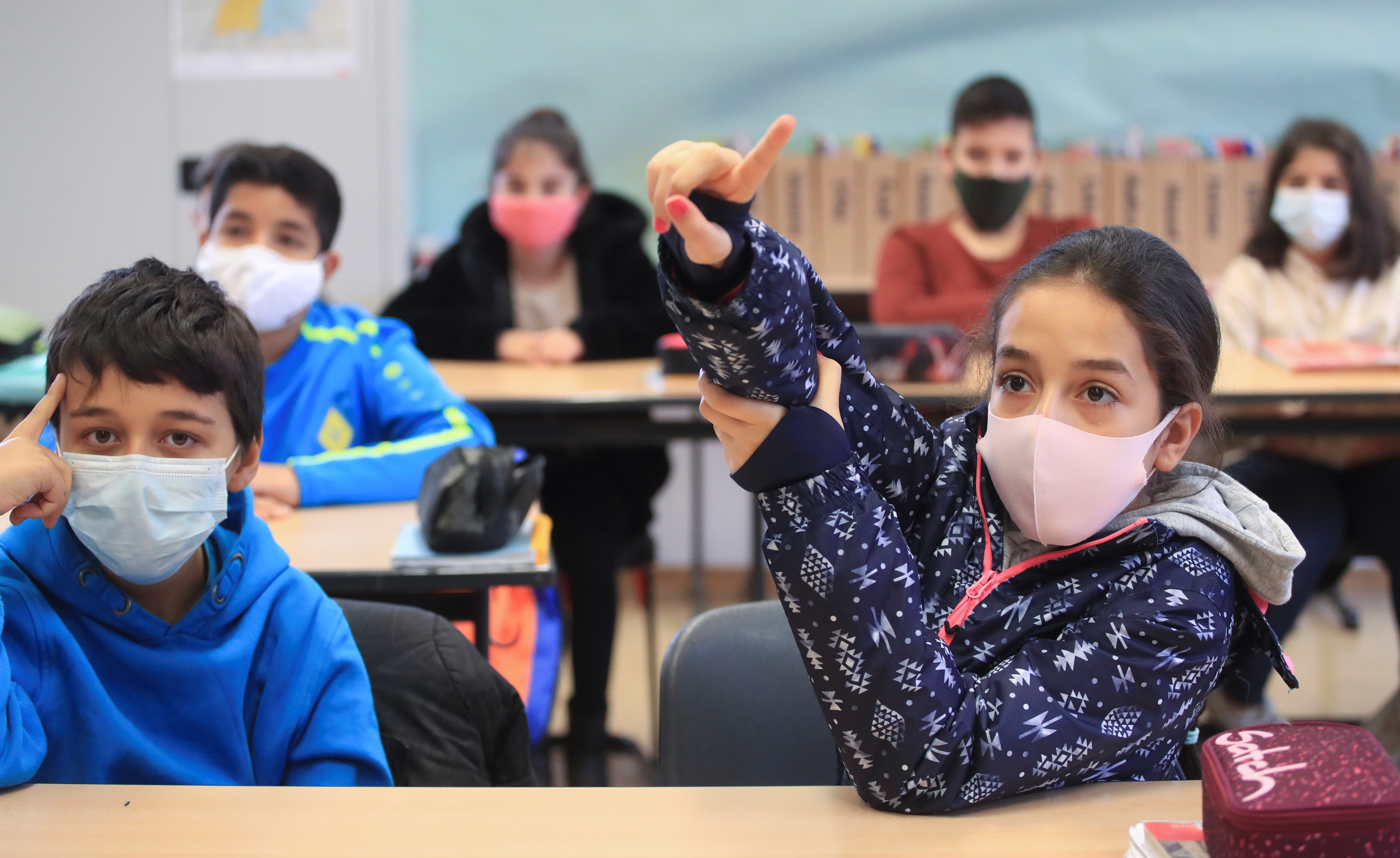 2020-10-26T103516Z_459945278_RC2AQJ92VY05_RTRMADP_3_HEALTH-CORONAVIRUS-GERMANY-EDUCATION-scaled.jpg