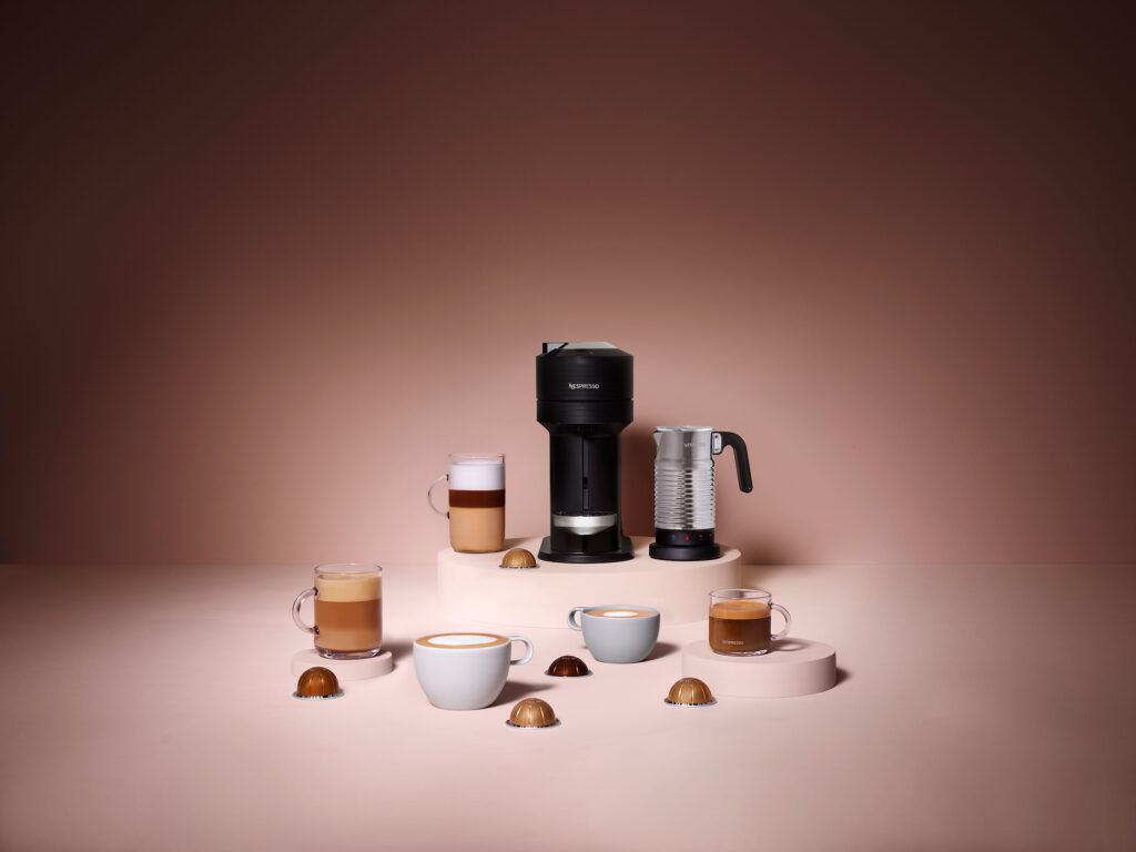 1684831451-nespresso-WW_ALL_VL_Beatuy-shot-Vertuo-Next_5-Recipes_4x3_22-23-1024x768.jpg