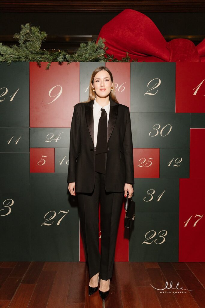 1733930949-MrdjaLoversStudio-x-Advent-96_websize-683x1024.jpg
