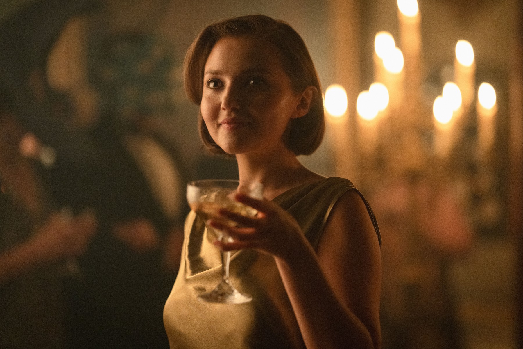 MIA MCKENNA-BRUCE in AGATHA CHRISTIE'S DEVEN DIALS (2026)