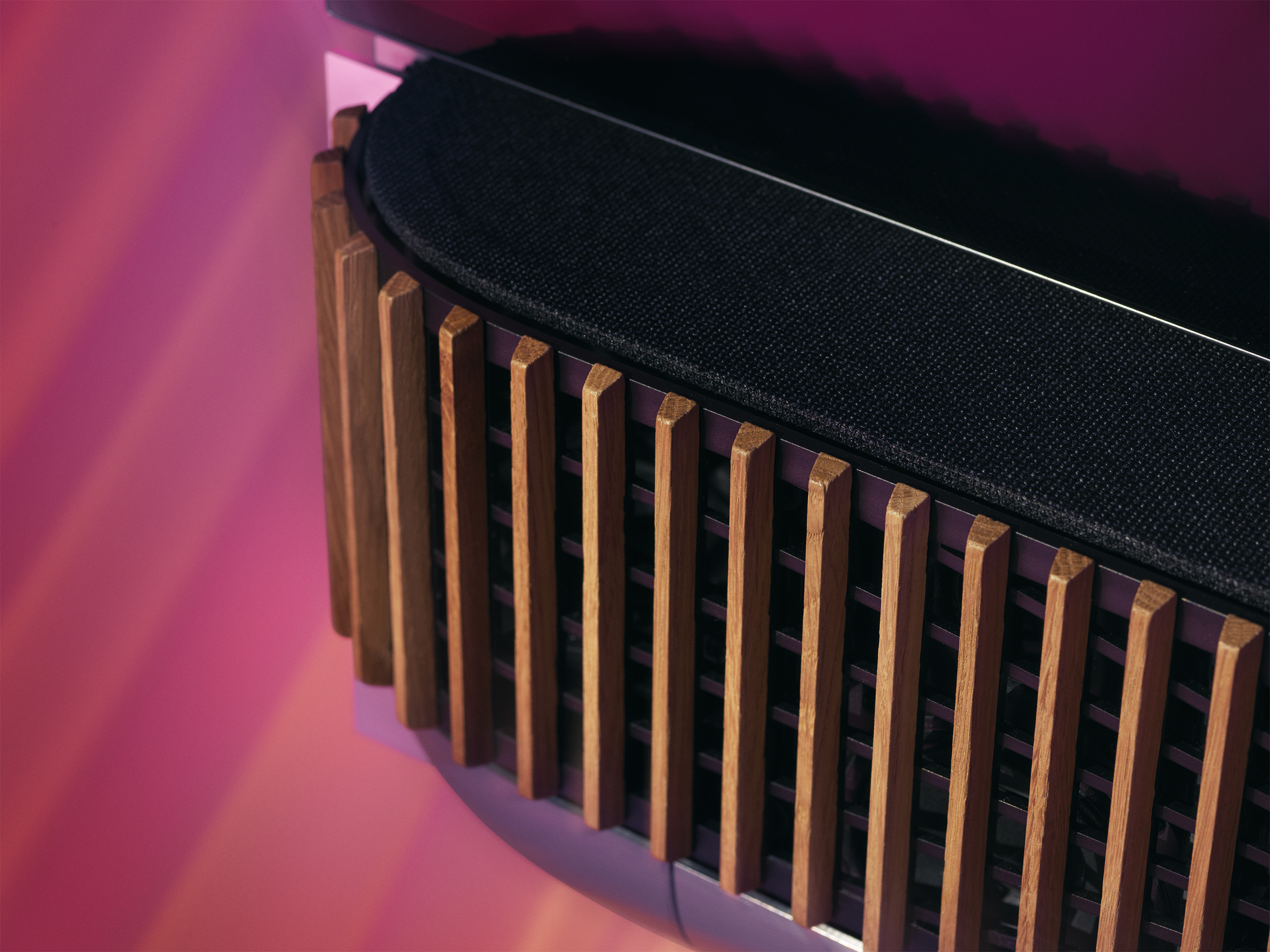 1668769979-BanOlufsen-2-copy.jpg