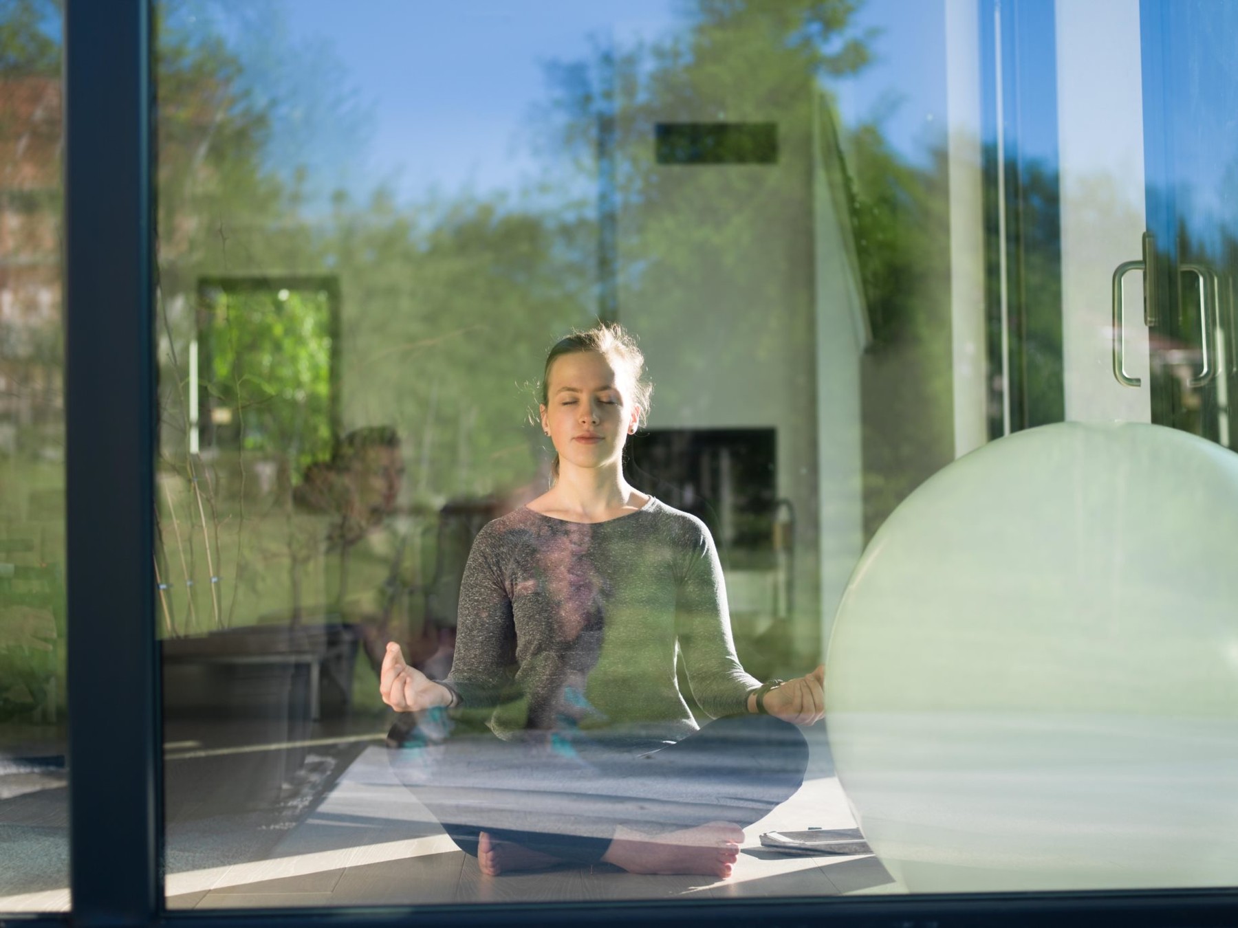 kućno vežbanje i meditacija