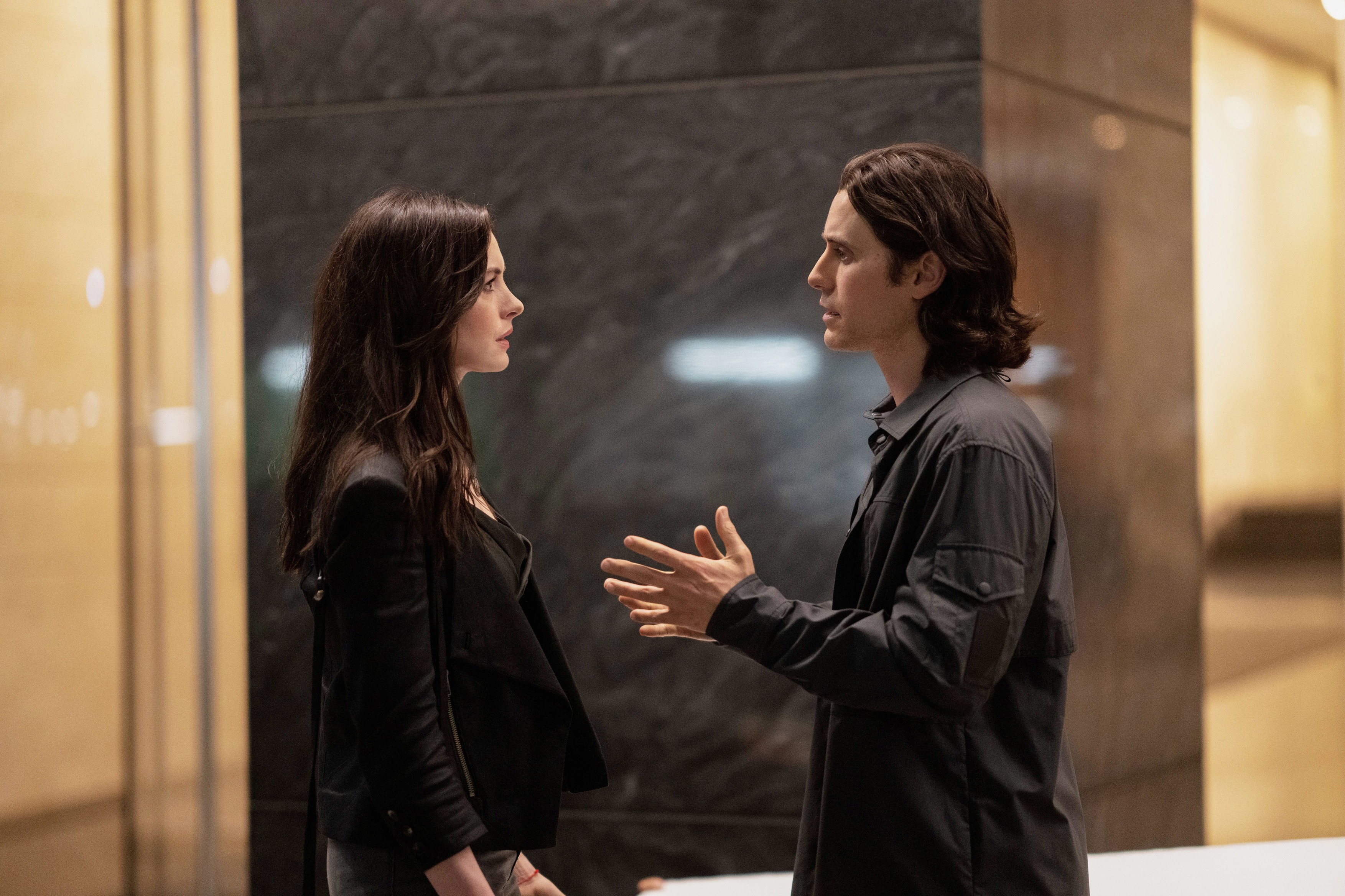 Anne Hathaway and Jared Leto