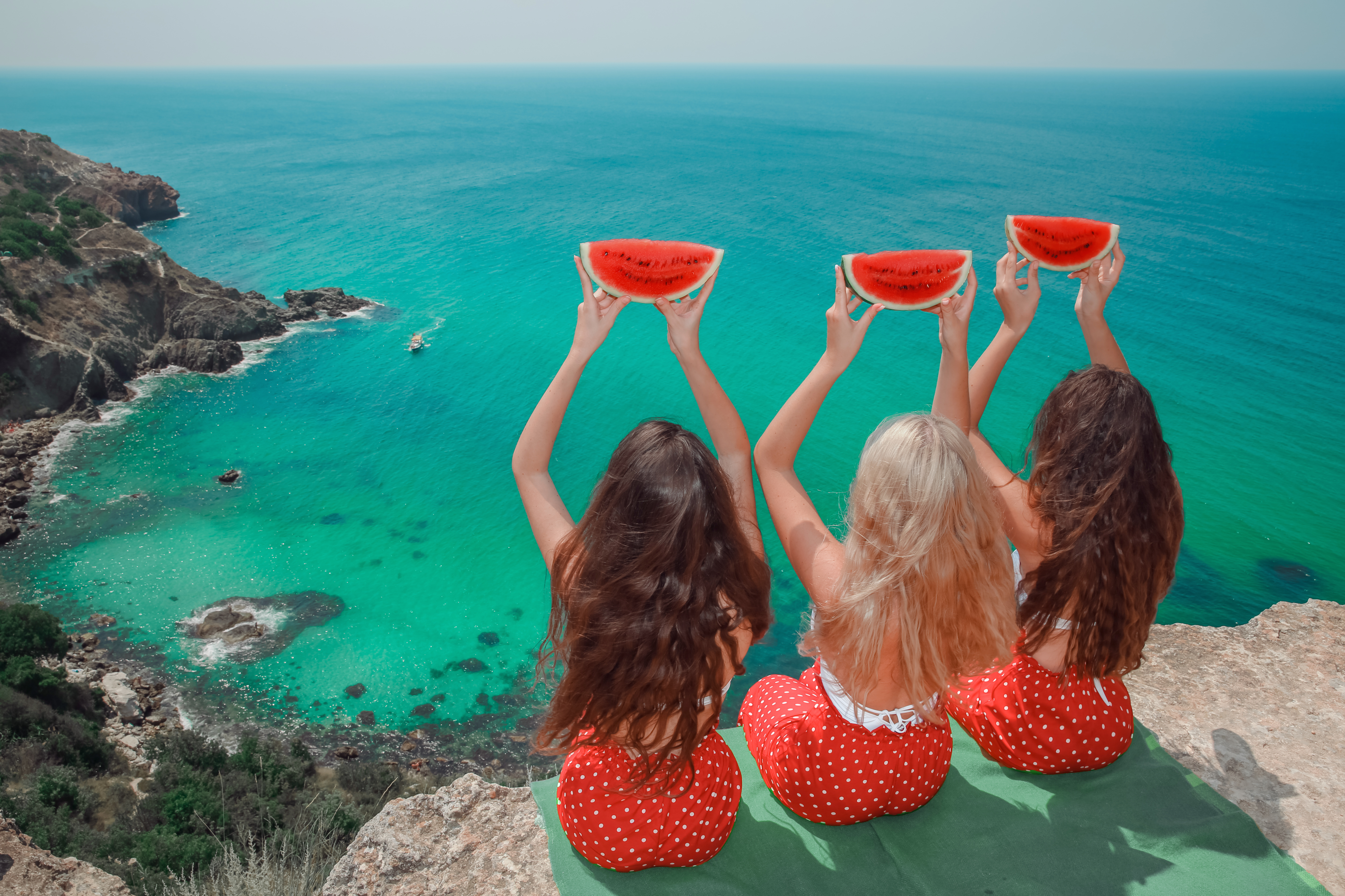 Back,View,Of,Beautiful,Traveller,Girl,Friends,Having,Fun,With