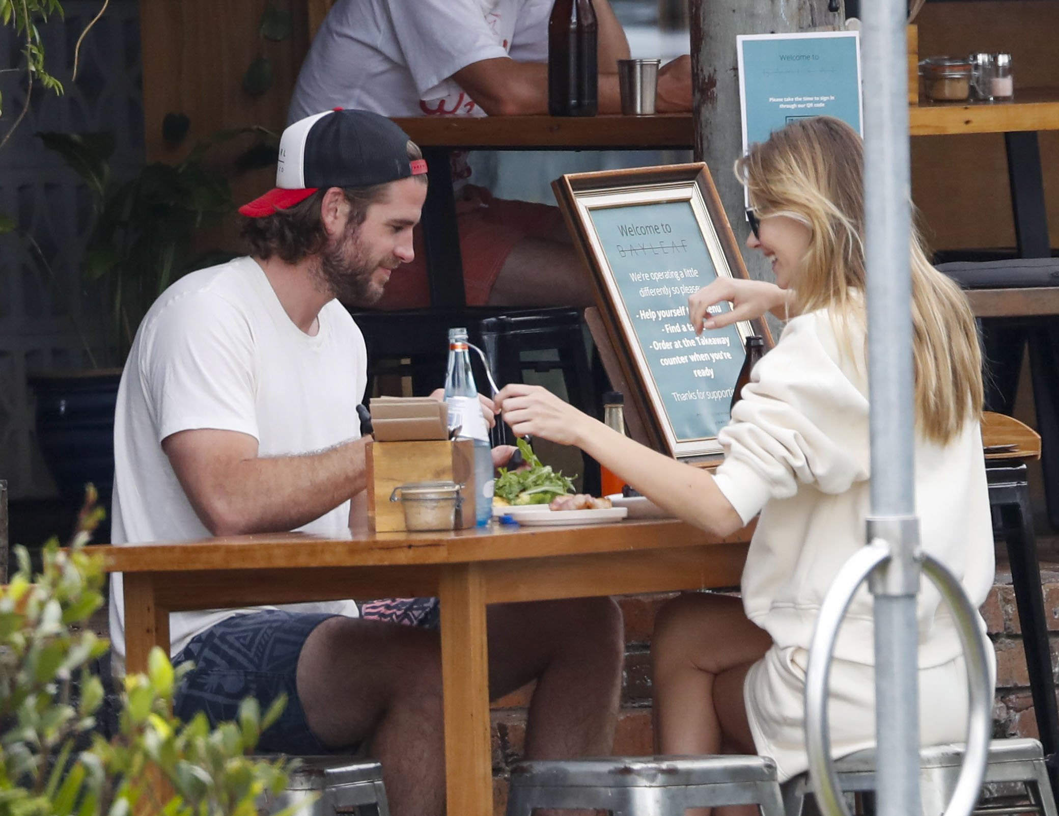EXCLUSIVE: *NO DAILYMAIL ONLINE* Freedom Day Lunch Date! Liam Hemsworth And Girlfriend Gabriella Brooks Head Out For A Lunch At Byron Bay's Bayleaf Cafe On NSW's "Freedom Dayâ€ť From Covid Lockdown.