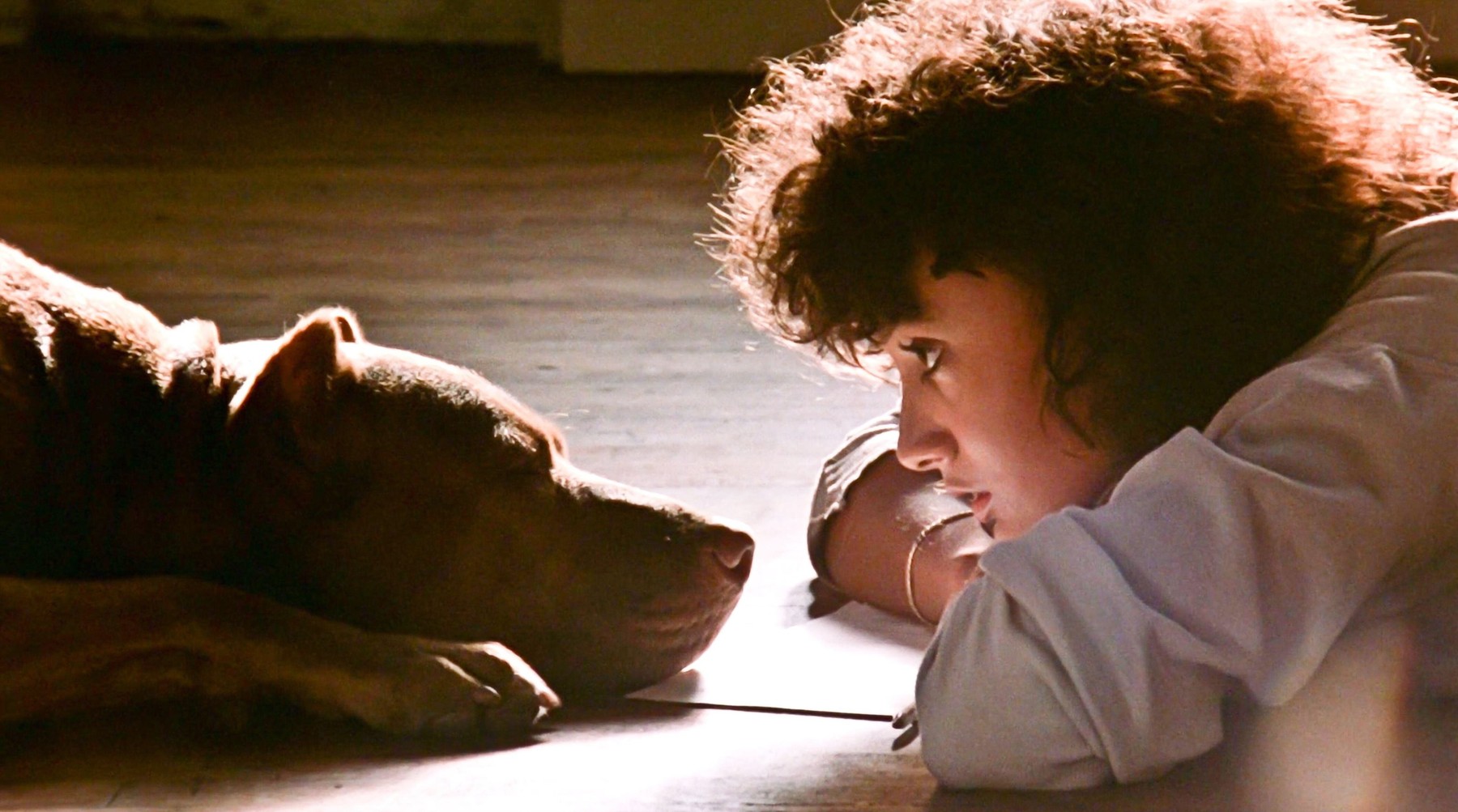 USA. Jennifer Beals  in a scene from the ©Paramount Pictures movie: Flashdance (1983).Plot: A Pittsburgh woman with two jobs as a welder and an exotic dancer wants to get into ballet school. Ref: LMK110-J6633-070720Supplied by LMKMEDIA. Editorial Only.