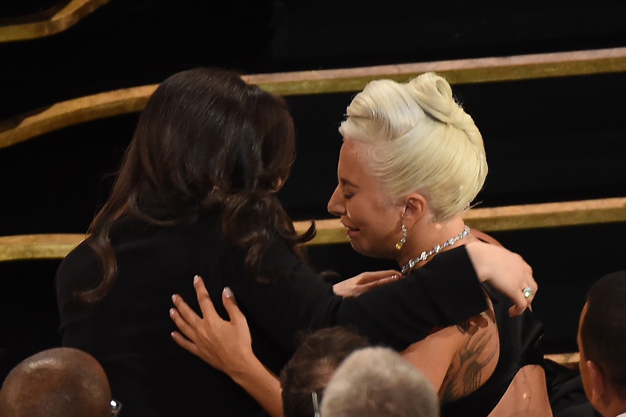 Lejdi Gaga u suzama