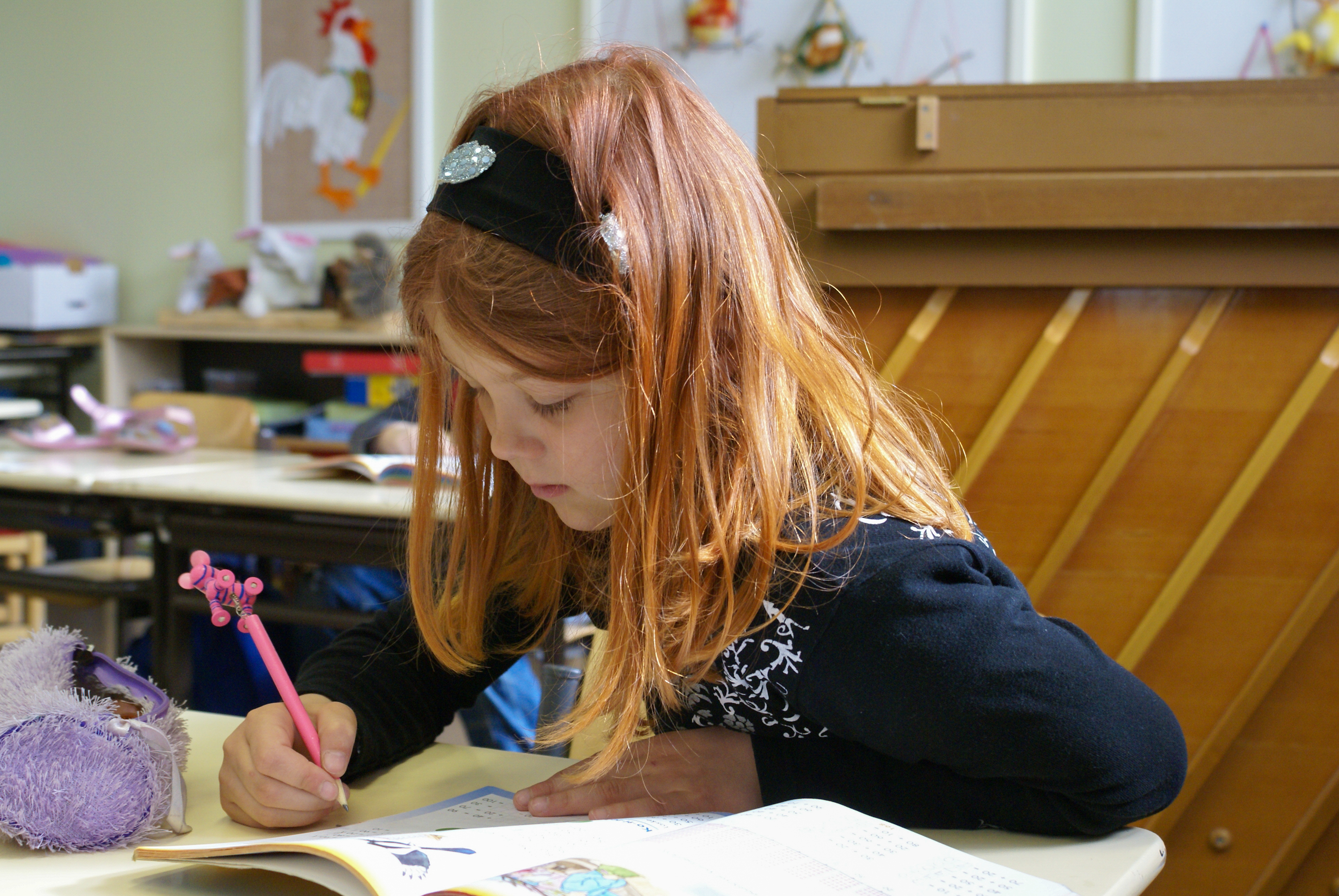 Rovaniemi,,Finland,-,May,,2007:,Small,Girl,Does,Exercises,From