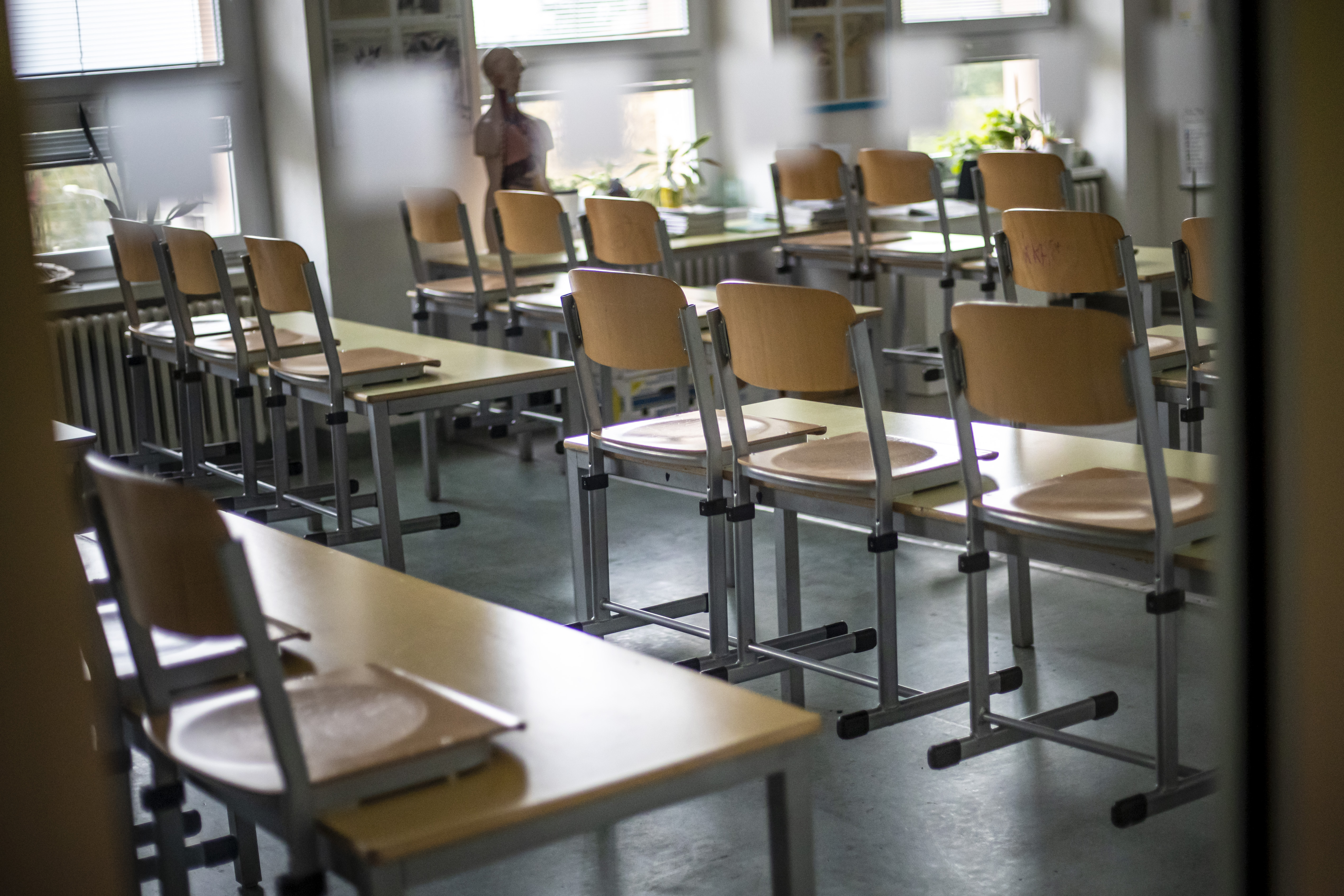 koronavirus ceska skola ucionica