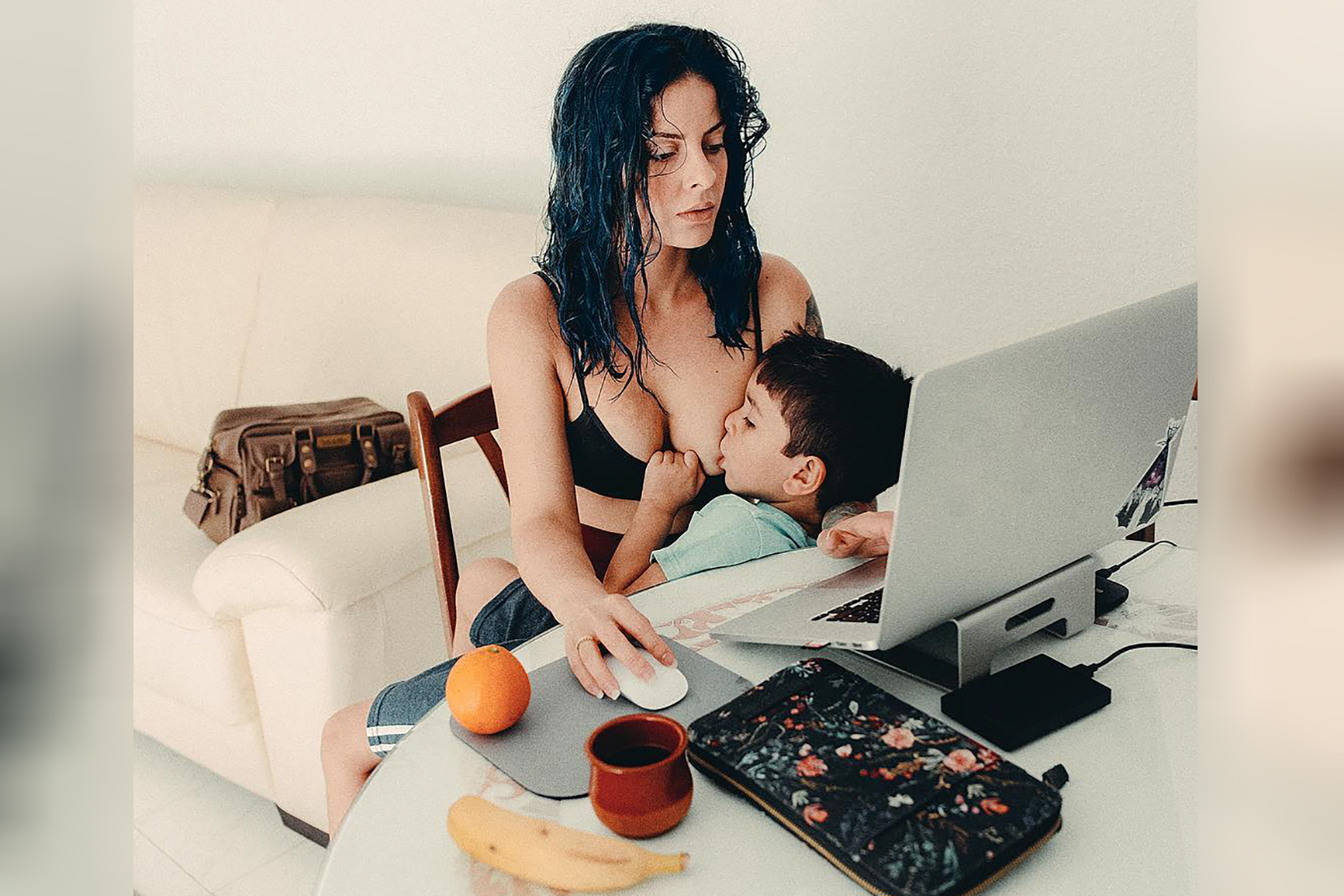 dojenje, Autistic Extended Breastfeeding