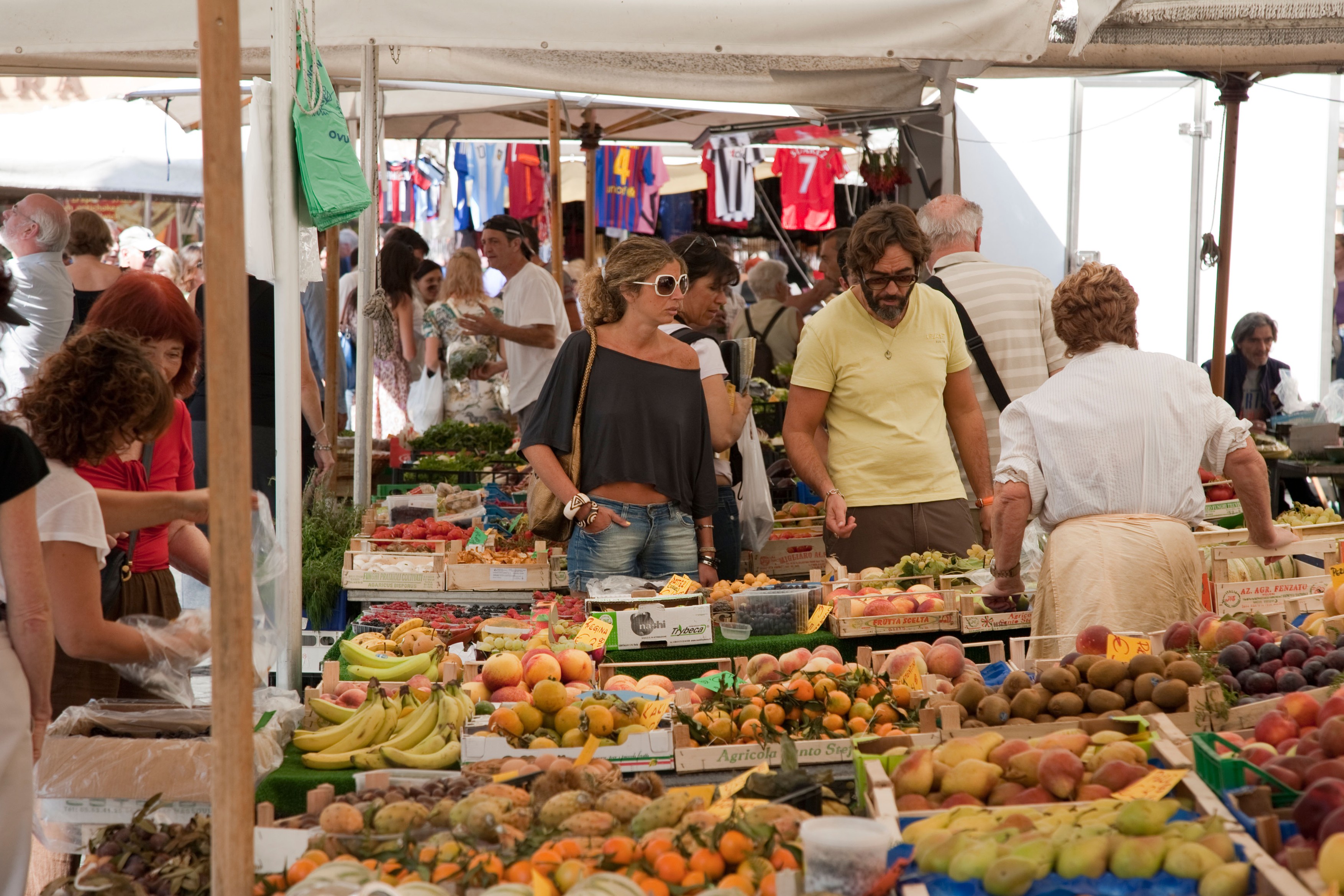 Couple Shooping at the Market of Campo de Fiori; Rome, Italy, Europe