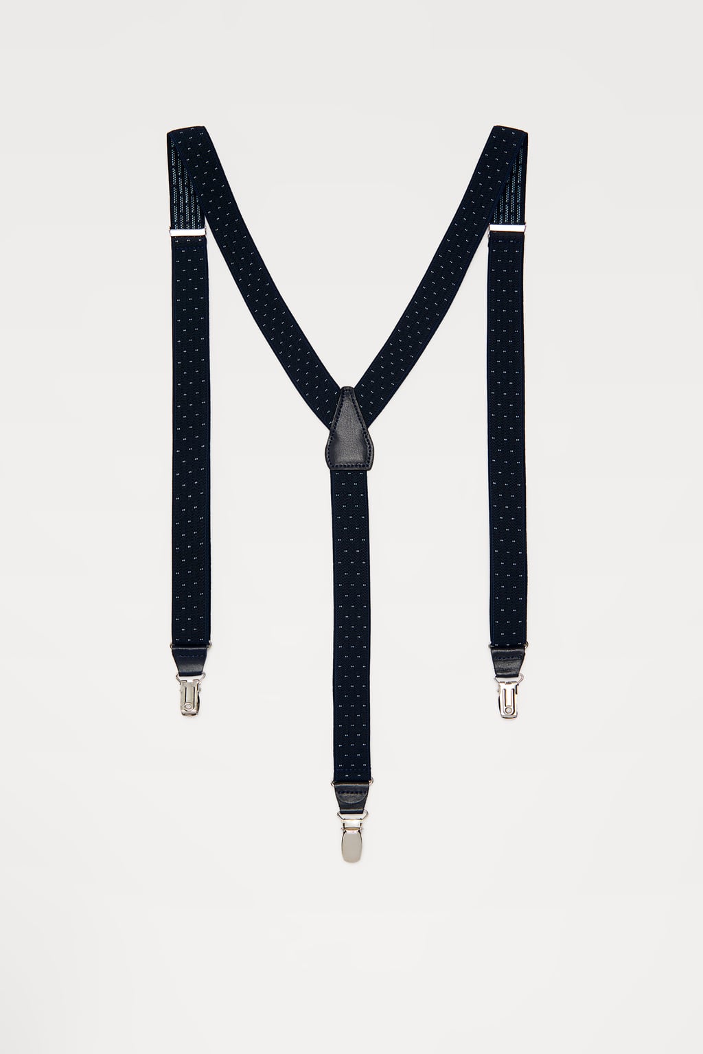 1644320497-zara.jpg