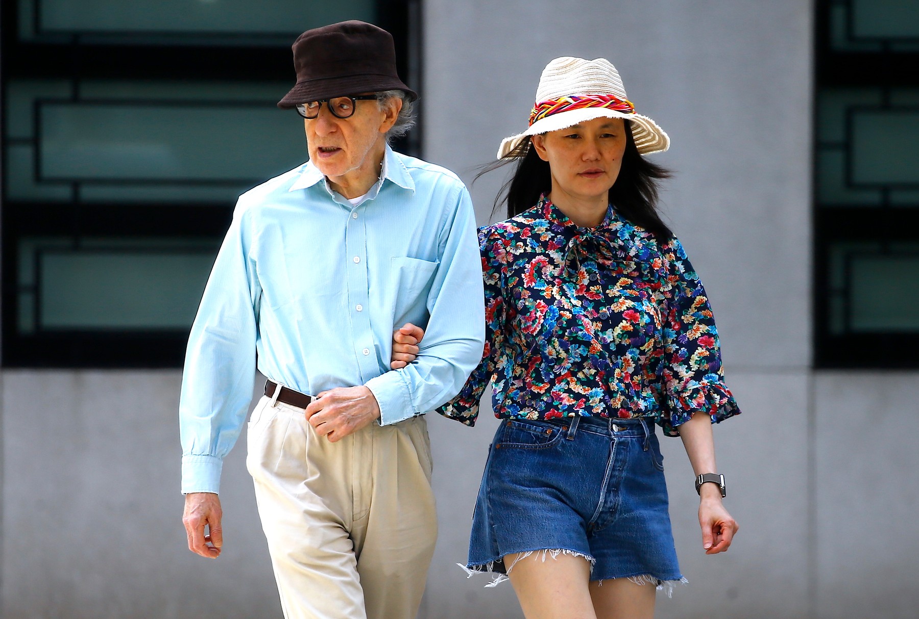 Woody Allen et sa femme Soon-Yi Previn se baladent dans  New Yor
