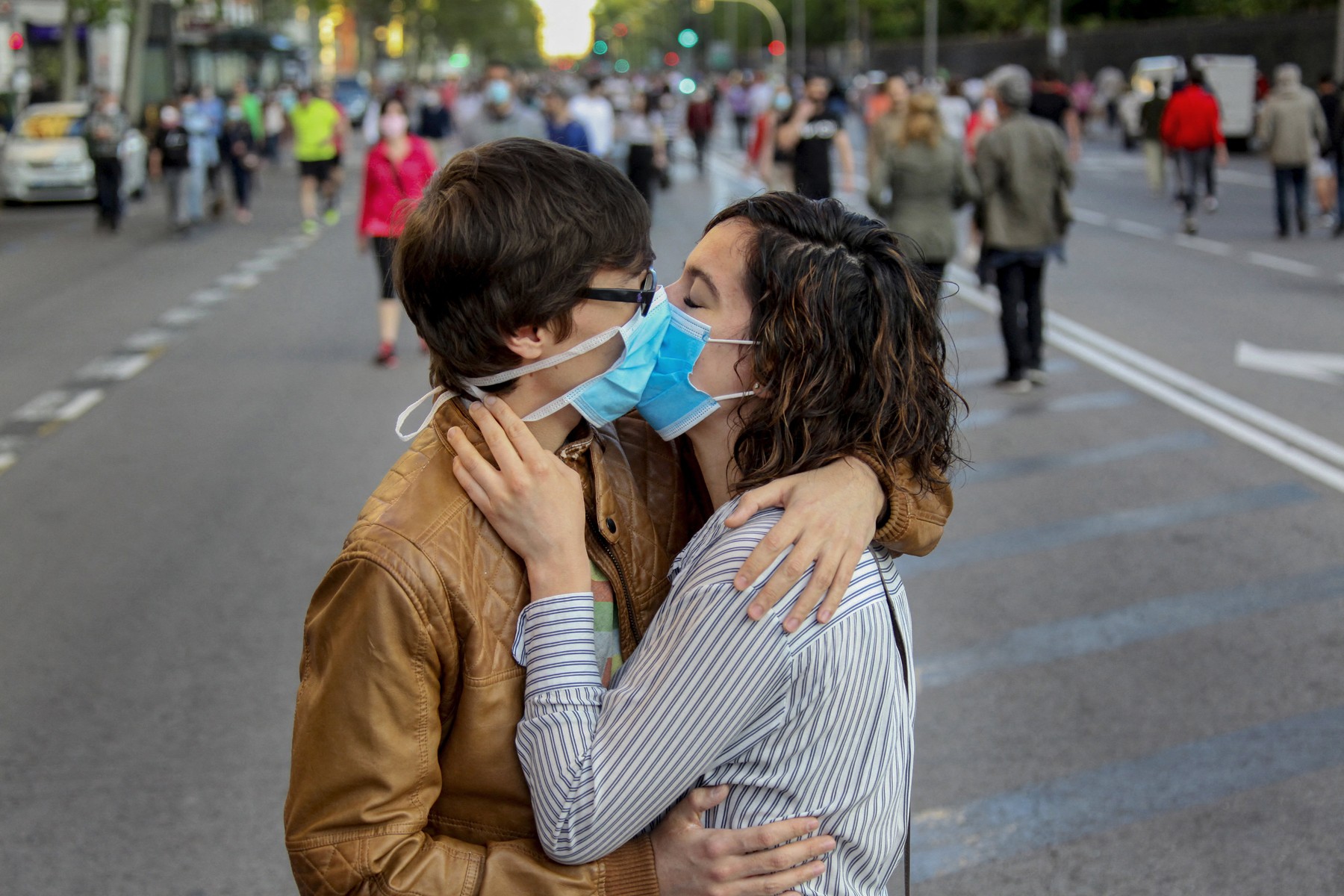 Masked Kiss - Madrid