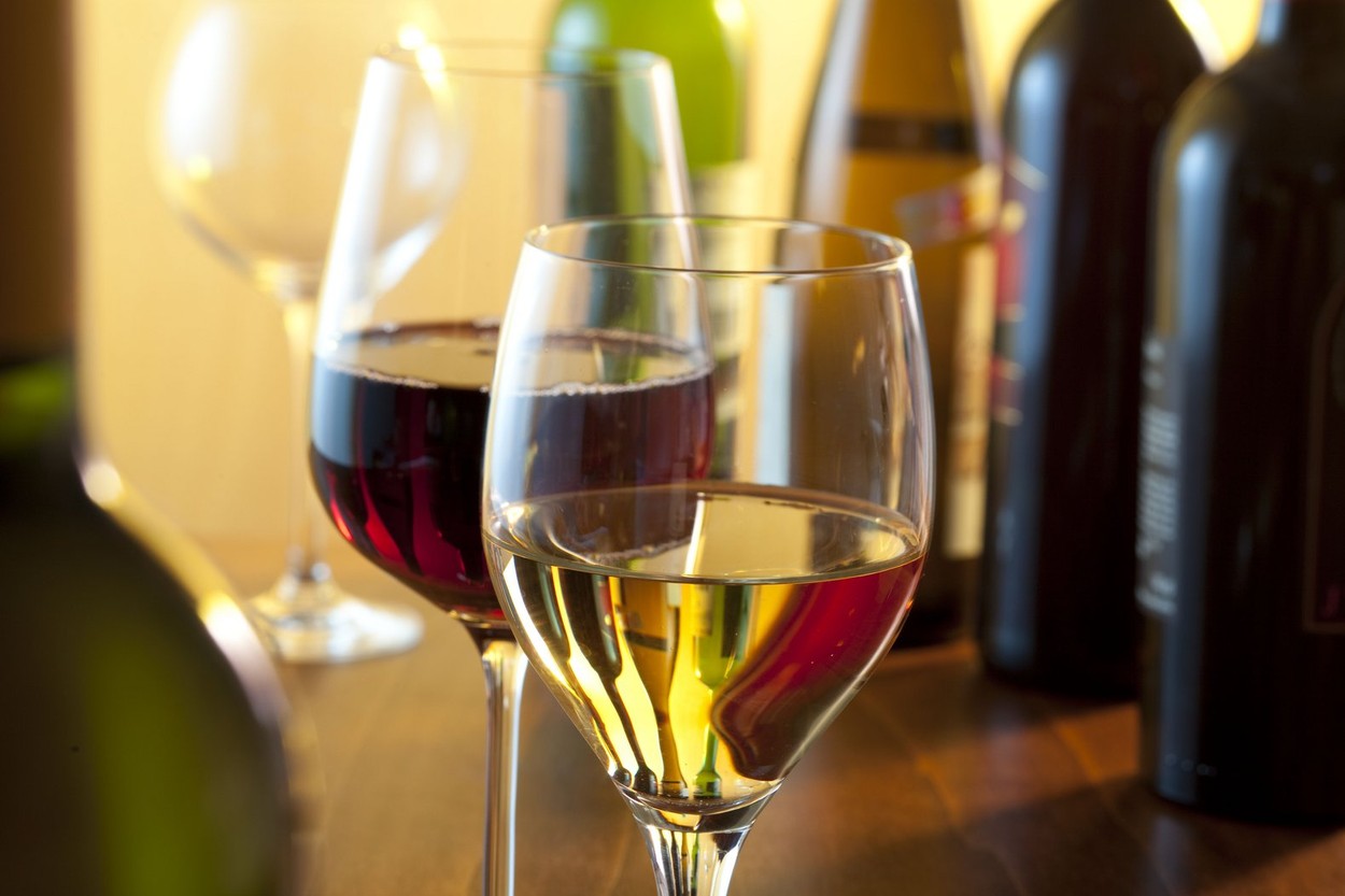 red wine,white wine,winetasting