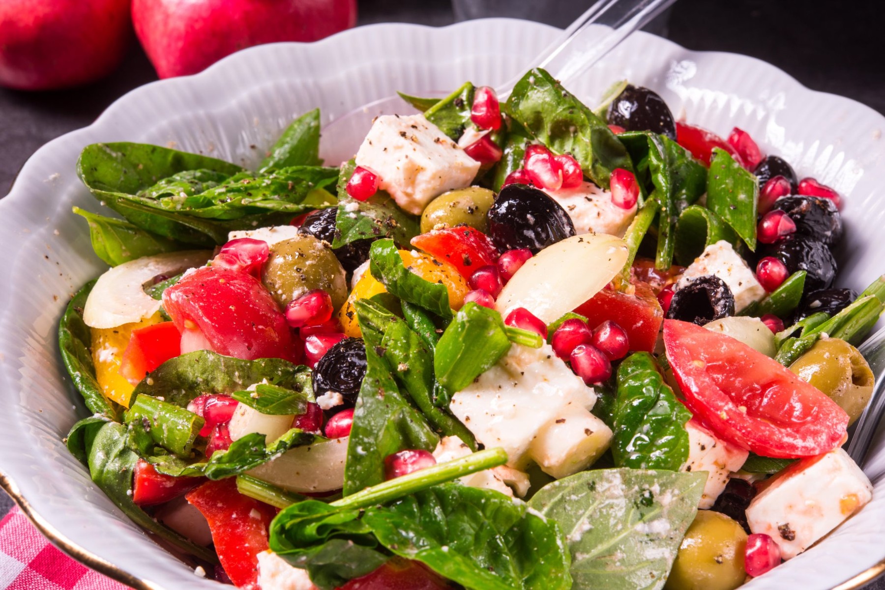 Green Spinach Salad with feta and olives