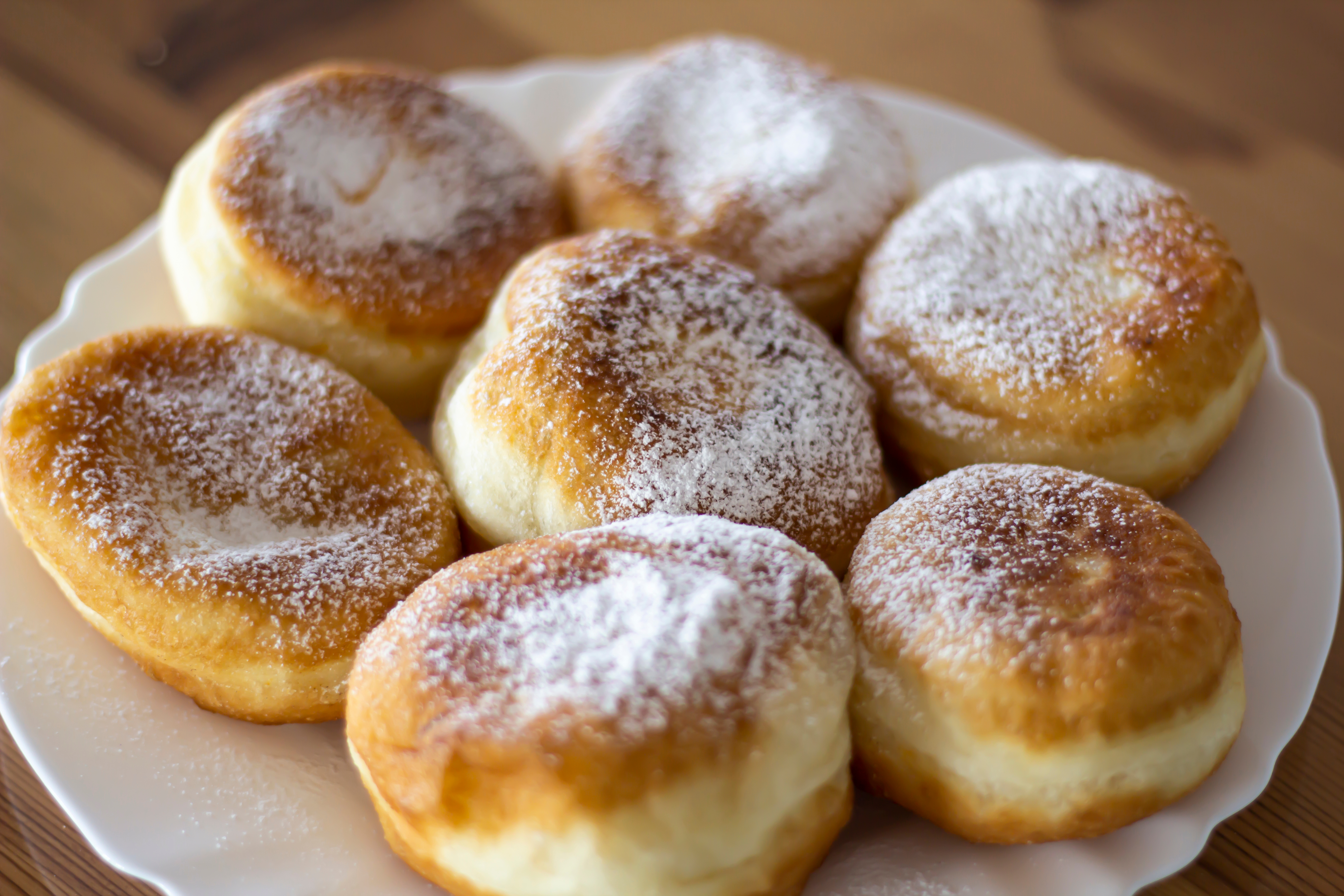 Some,Homemade,Sugar,Donuts,Made,With,Oil.,Homemade,Doughnuts,With