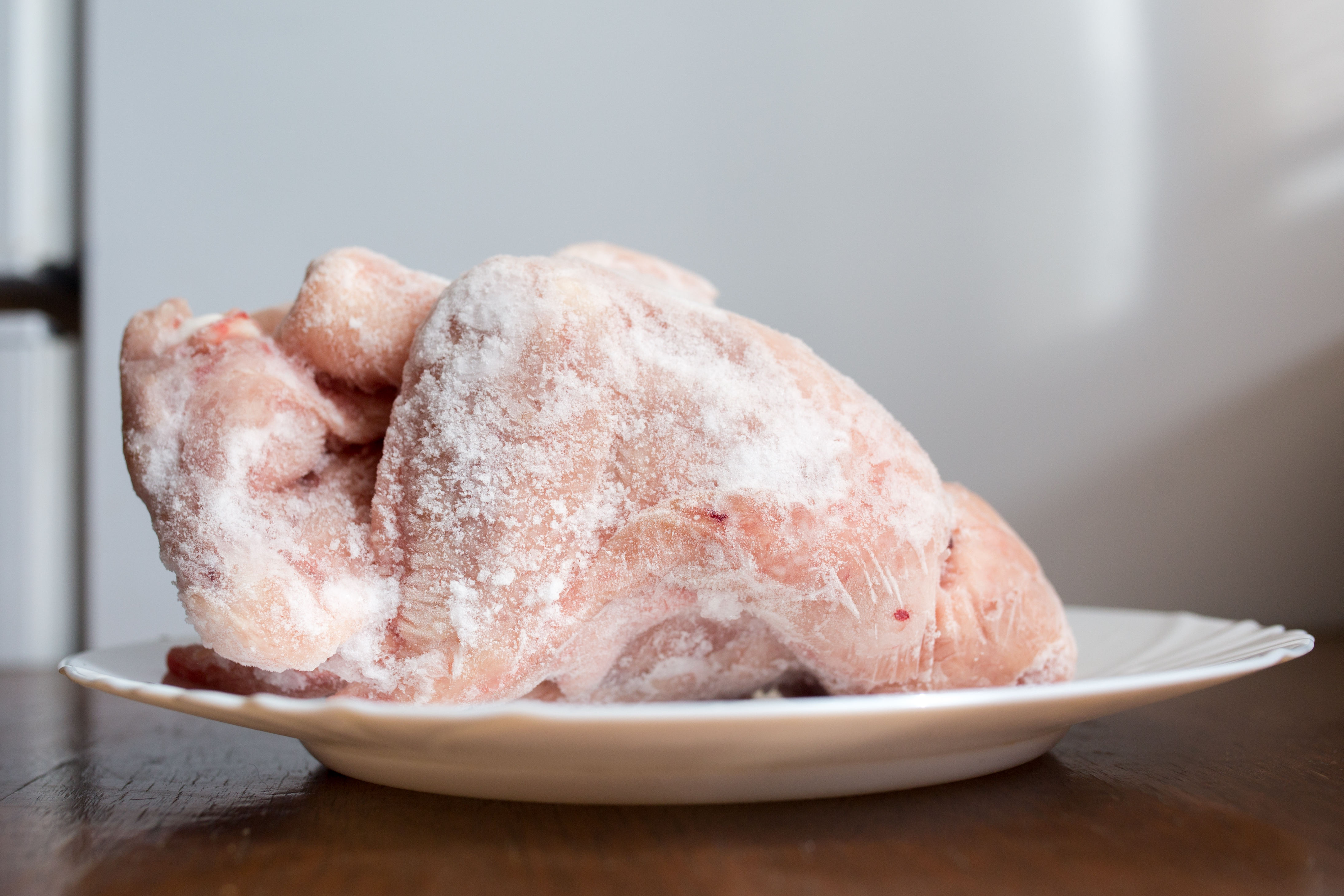 Frozen,Chicken,On,A,Plate