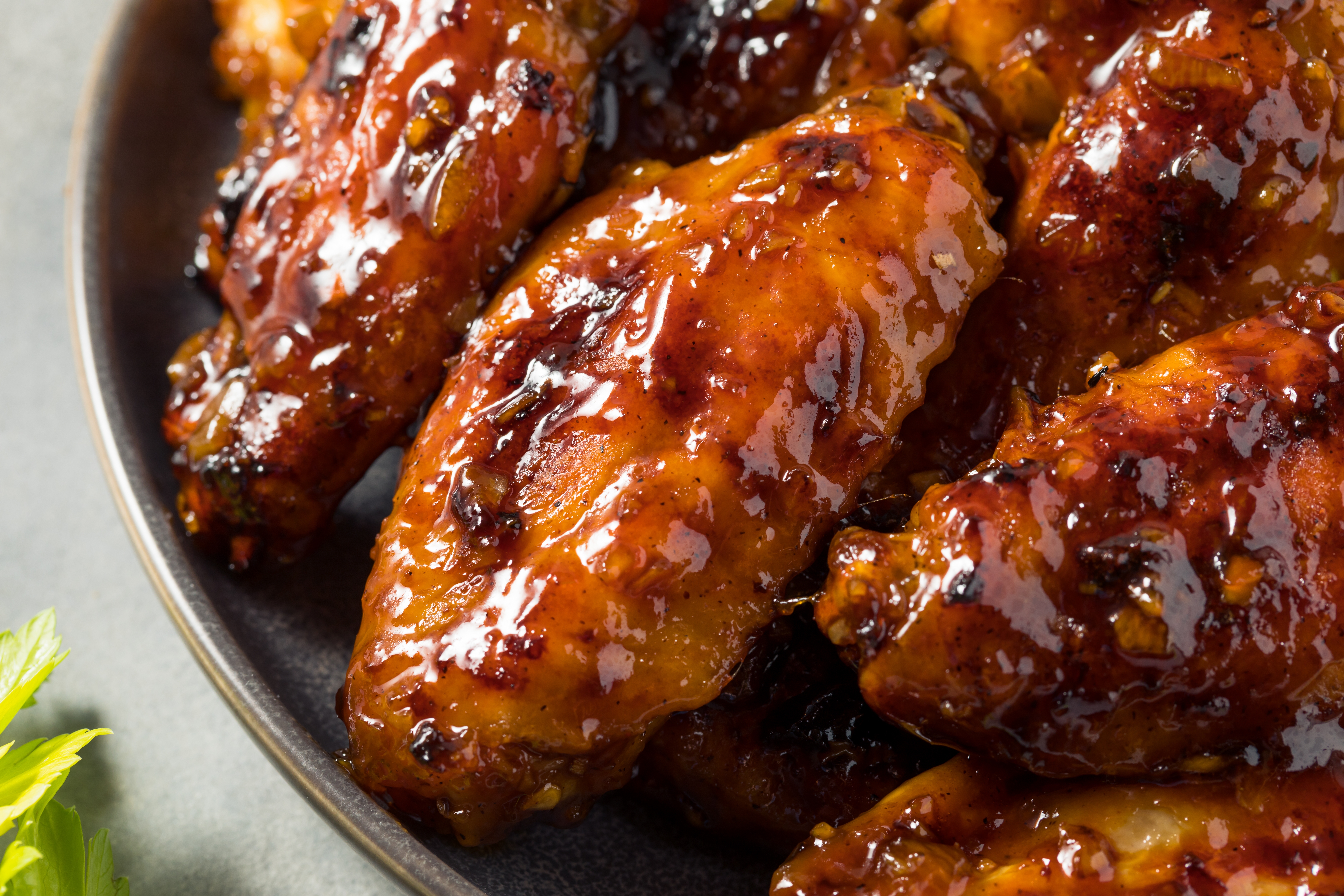 Homemade,Asian,Honey,Garlic,Chicken,Wings,With,Dipping,Sauce