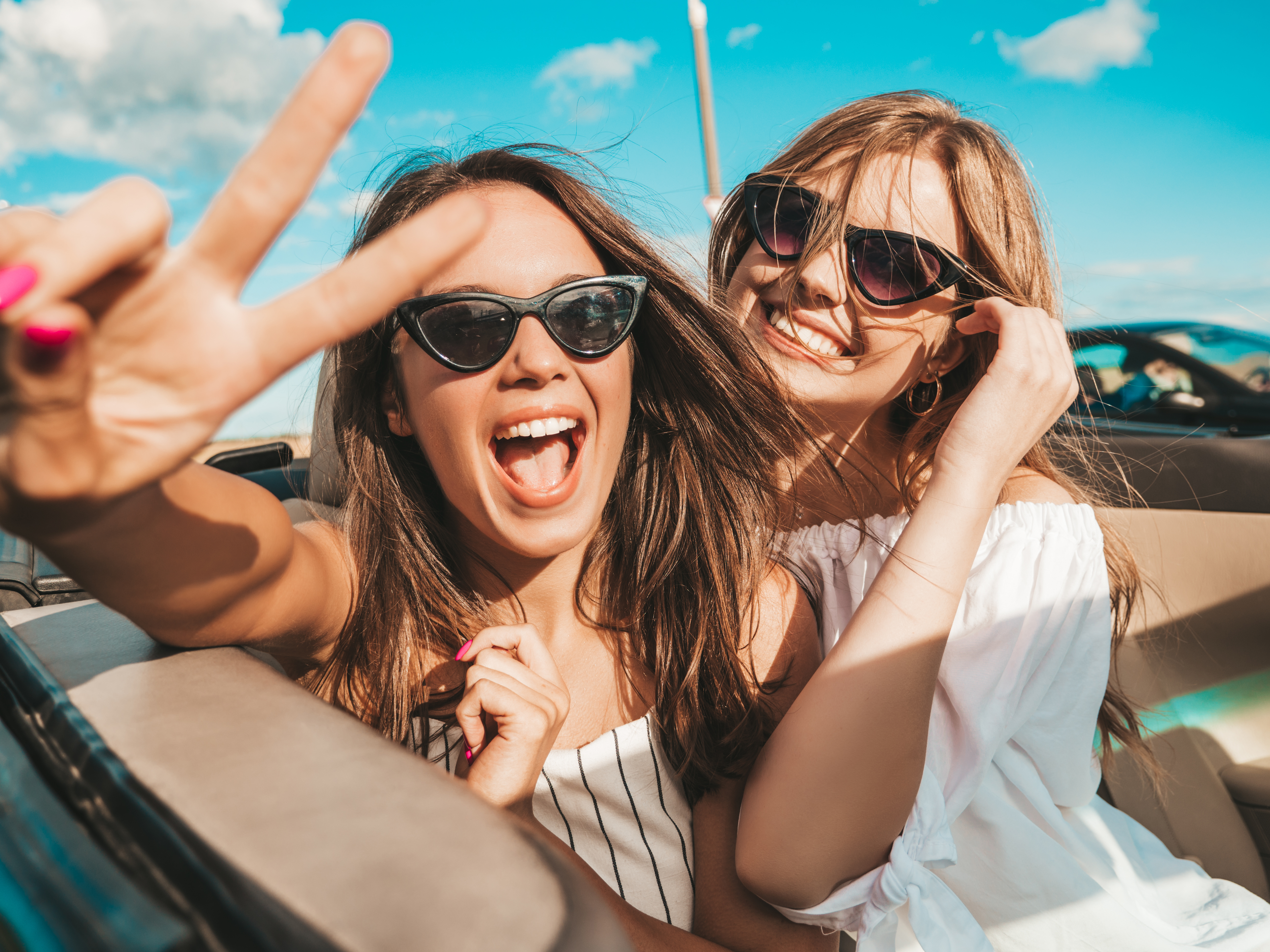 Portrait,Of,Two,Young,Beautiful,And,Smiling,Hipster,Female,In