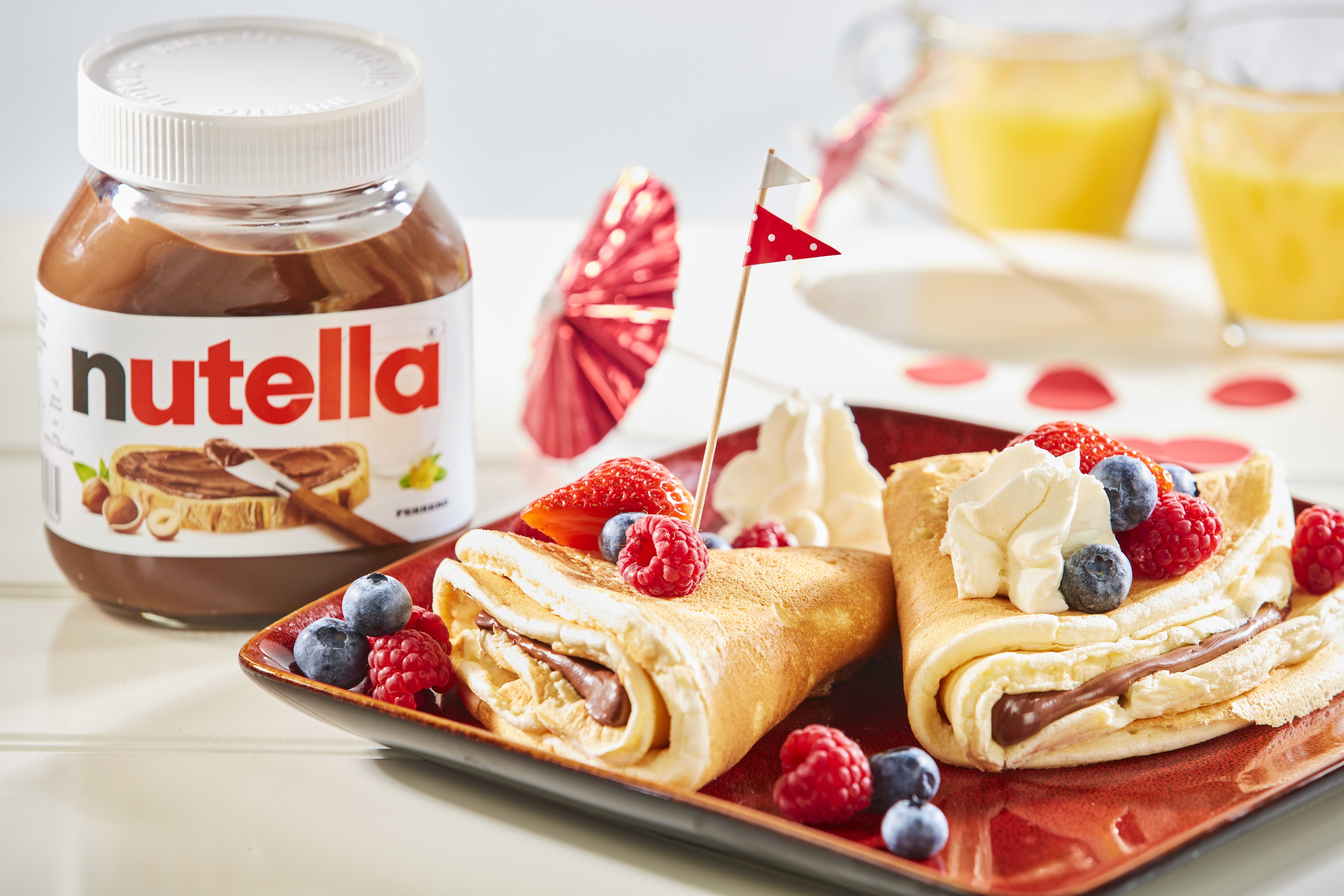 nutella_sponge_crepes_whipped_cream