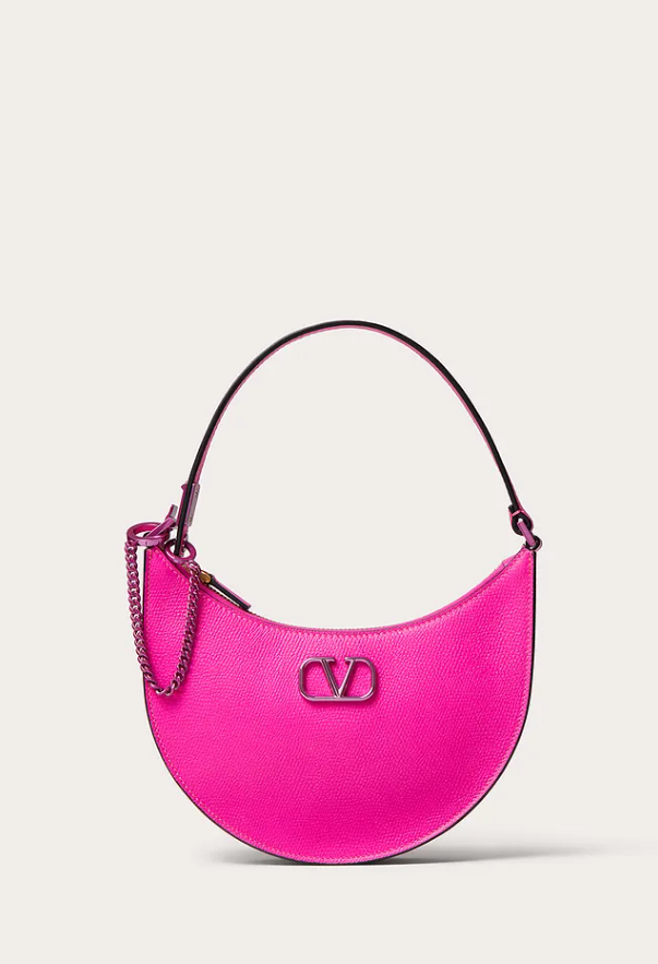 1669021033-valentino.PNG