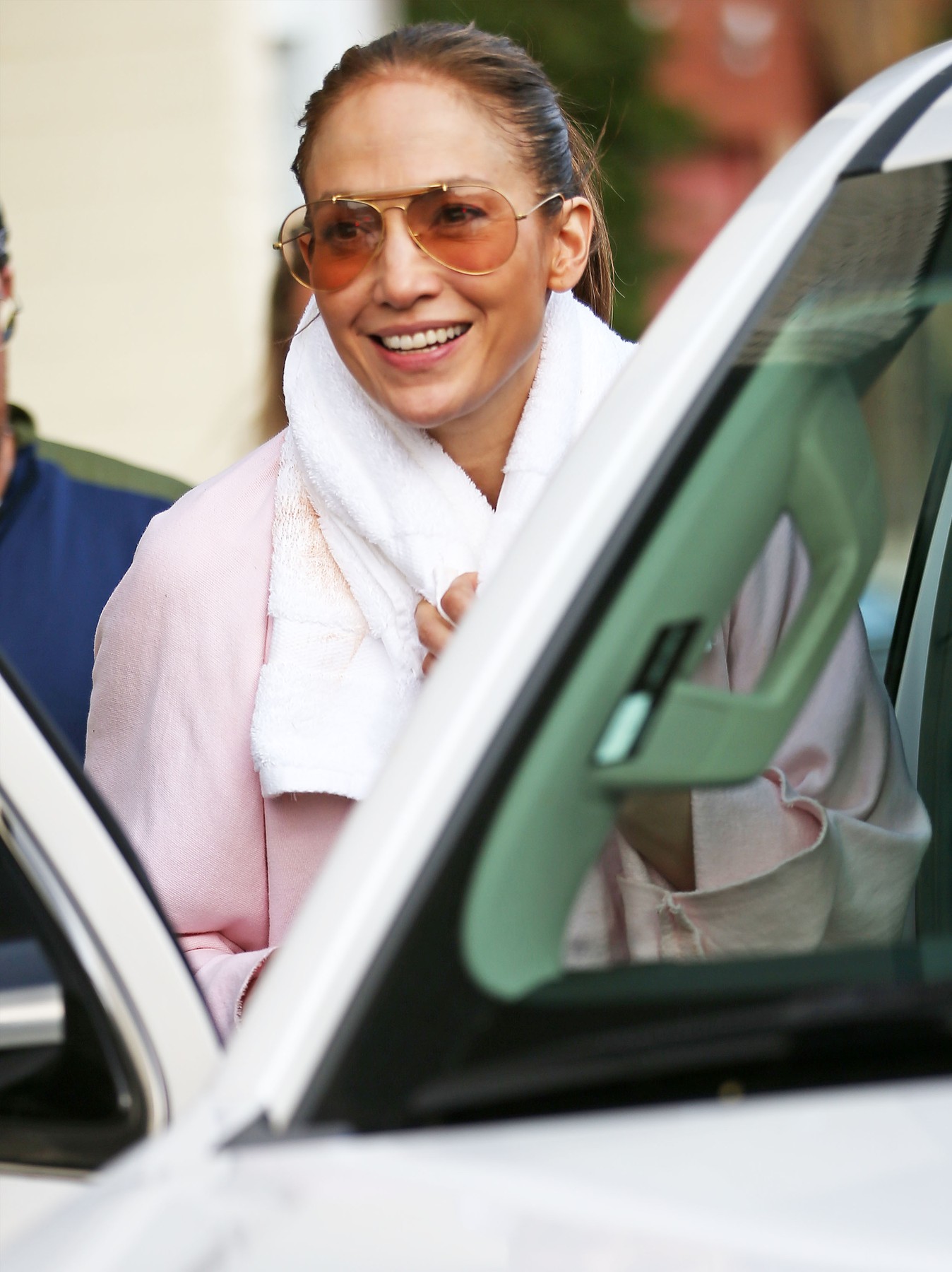Jennifer Lopez All Smiles Leaving The Dance Studio In Los Angeles