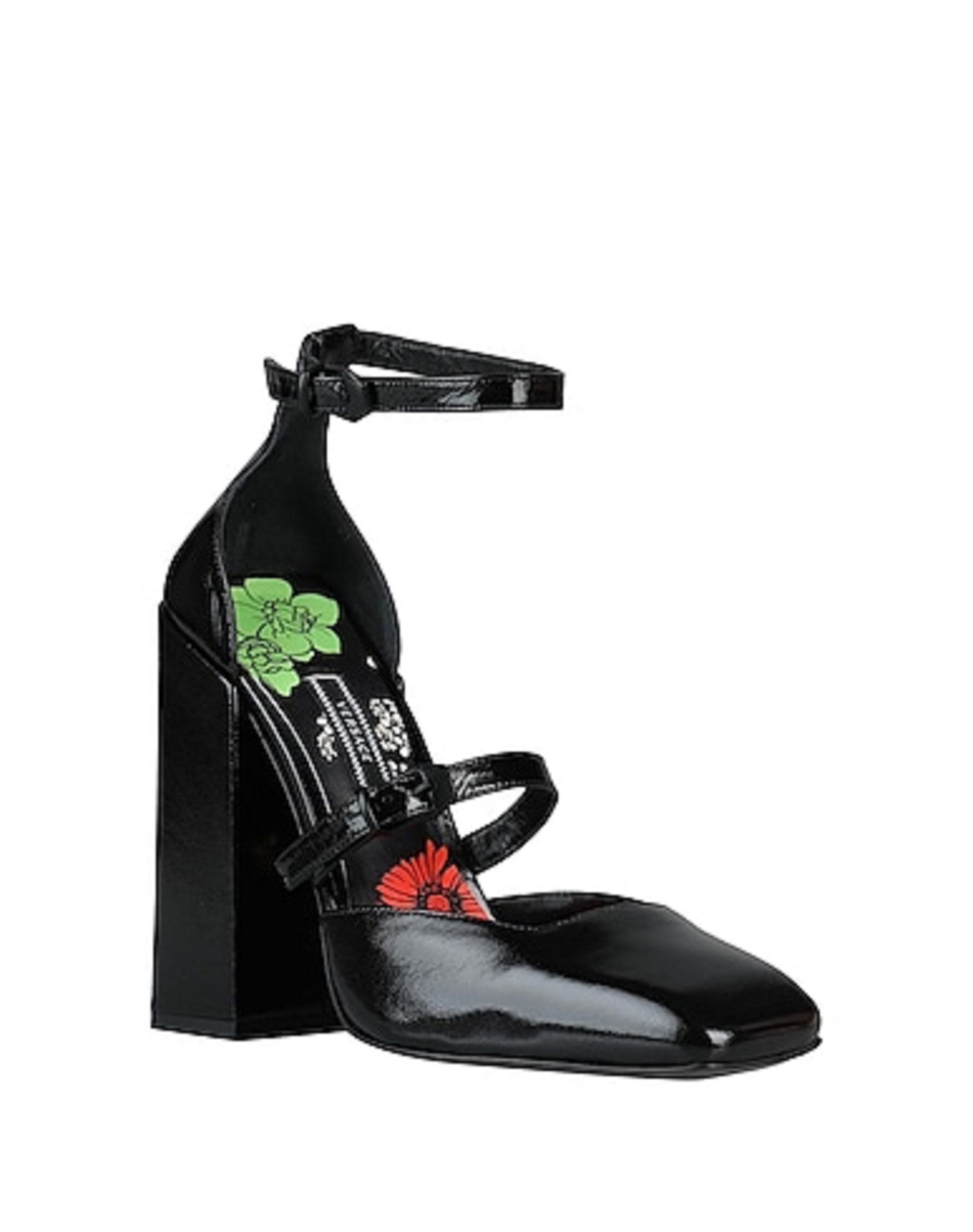 1662550317-versace-200e-scaled.jpg