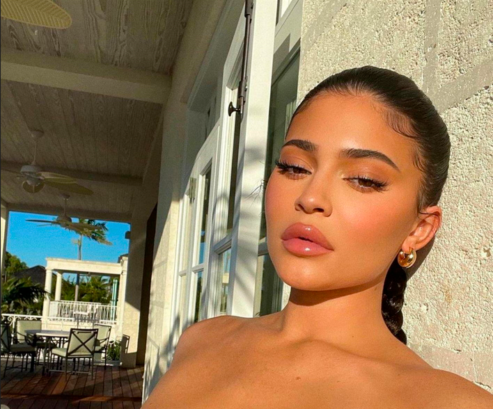 Daily Instagram Posts