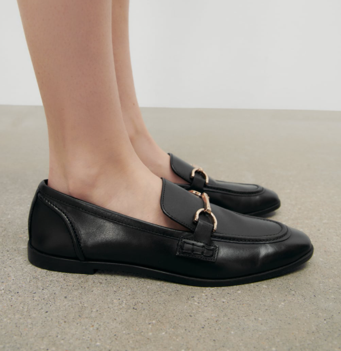 1649321954-mokasine-zara.PNG