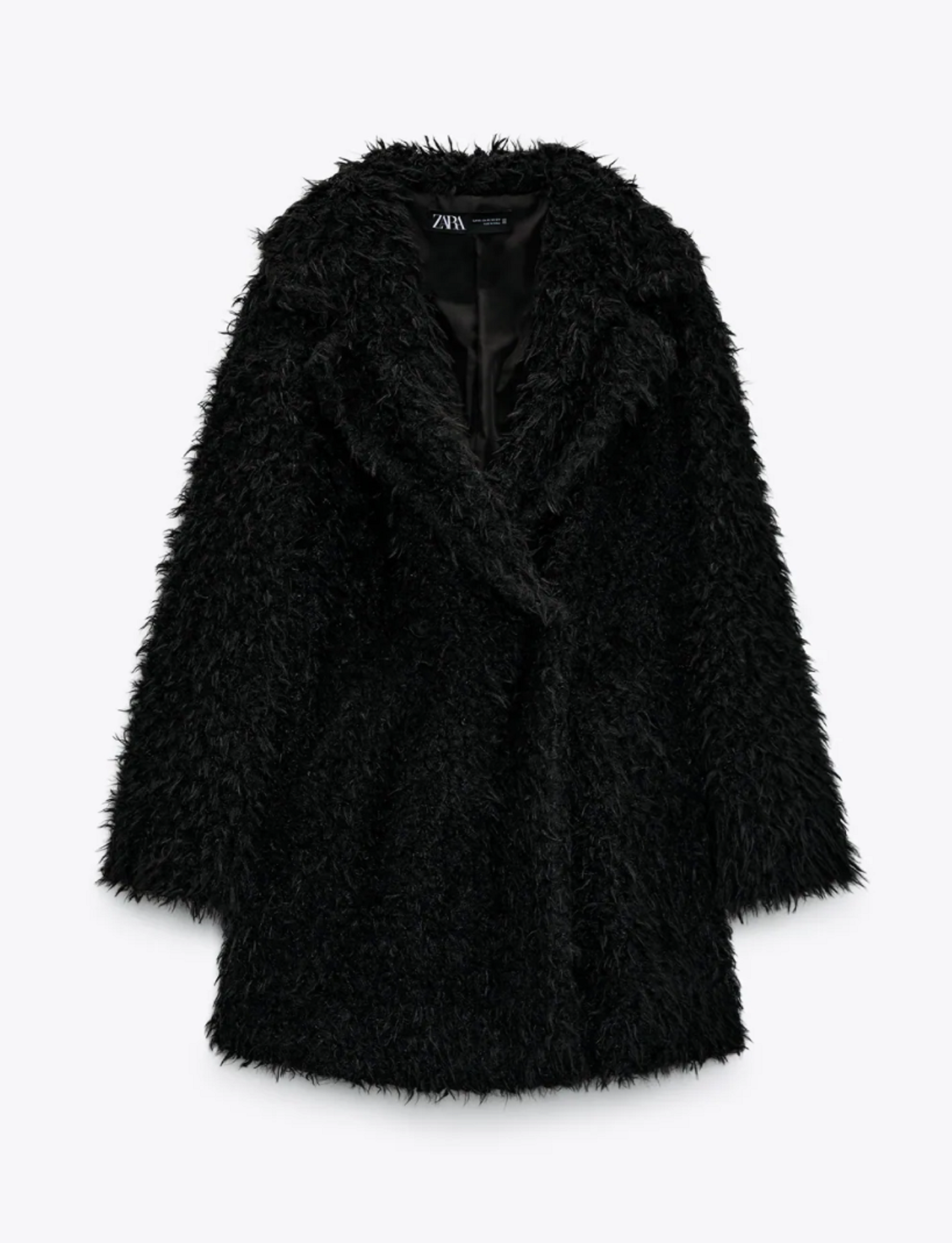 1637675851-zara-5.690.PNG