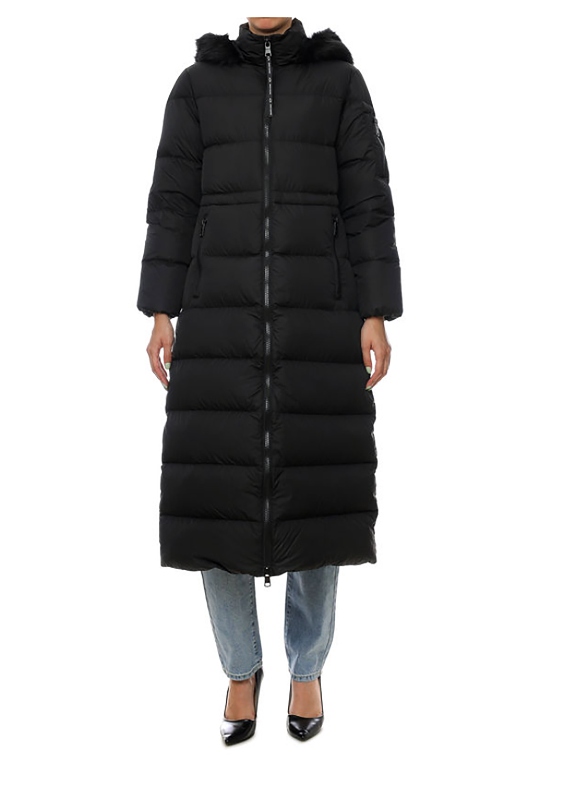 1637854412-armani-jakna.PNG