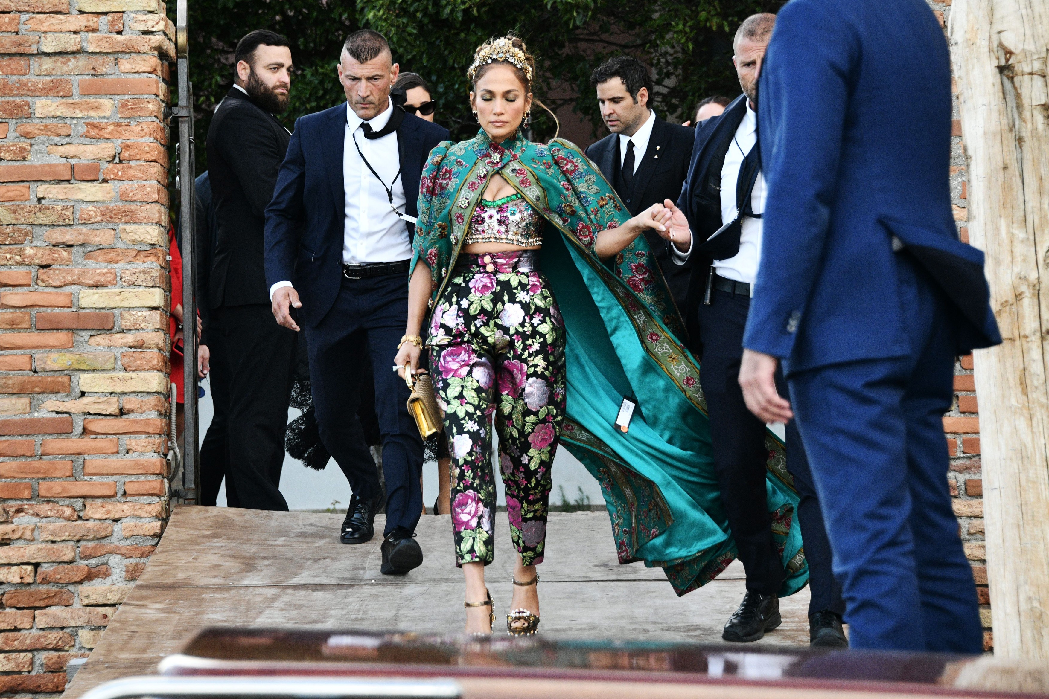 Venice, Dolce &amp; Gabbana event - Jennifer Lopez leaves the Hotel San Clemente and arrives at the fashion show in Piazza San Marco