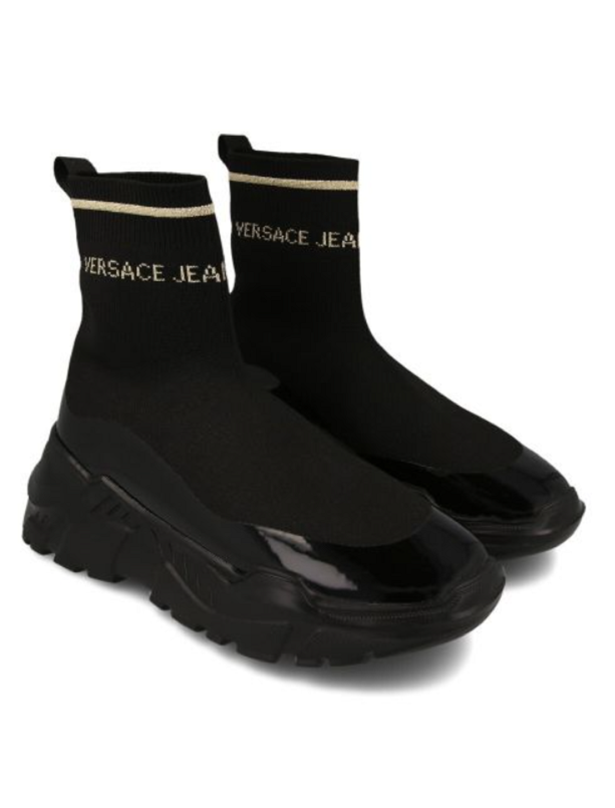 1629115507-versace.PNG