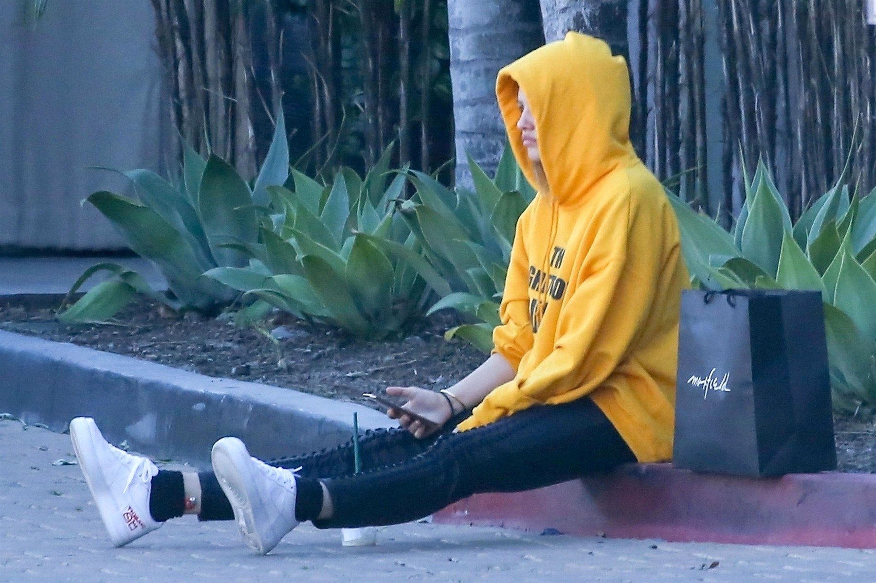 *EXCLUSIVE* Thylane Blondeau and Milane Meritte enjoy a day at the mall with friends in Malibu