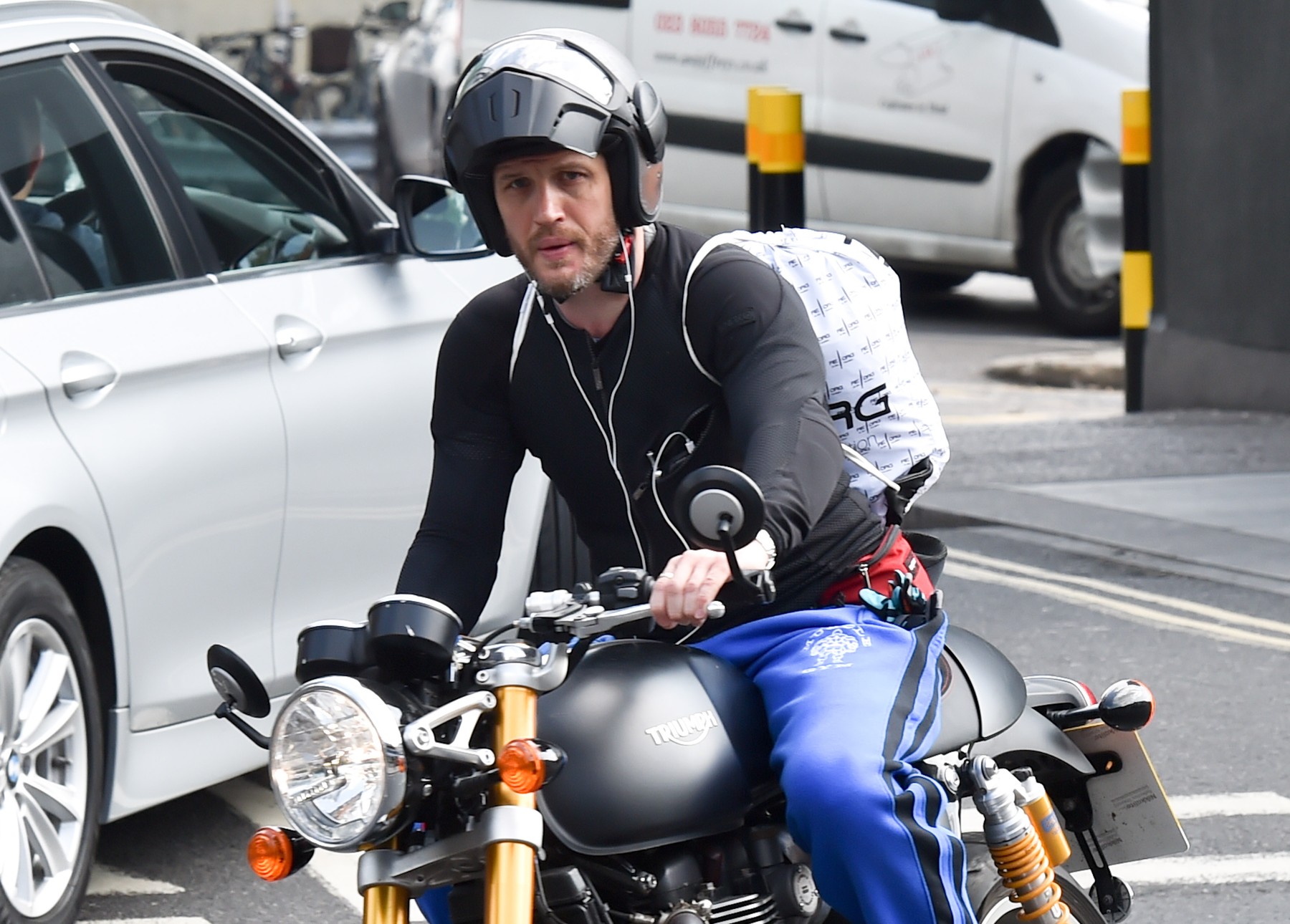 EXCLUSIVE: Tom Hardy leaves the gym after a 3 hour session
