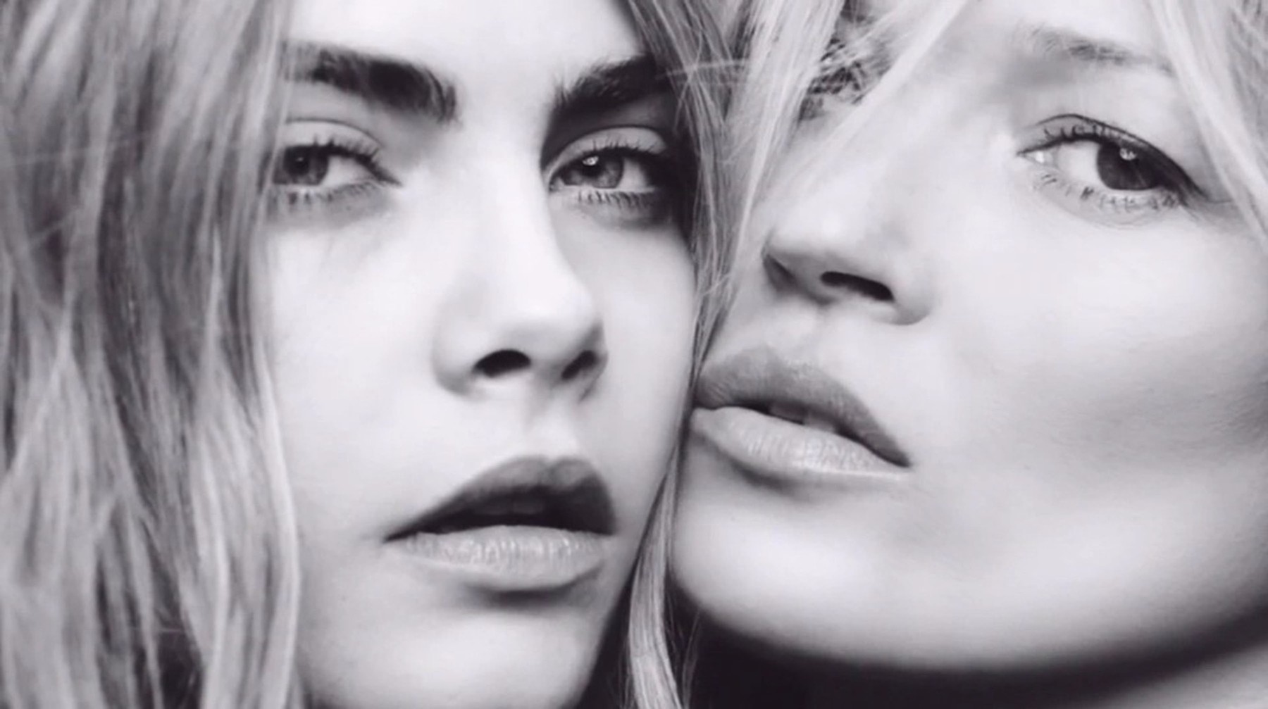 CARA DELEVINGNE AND KATE MOSS IN NEW MY BURBERRY COMMERCIAL