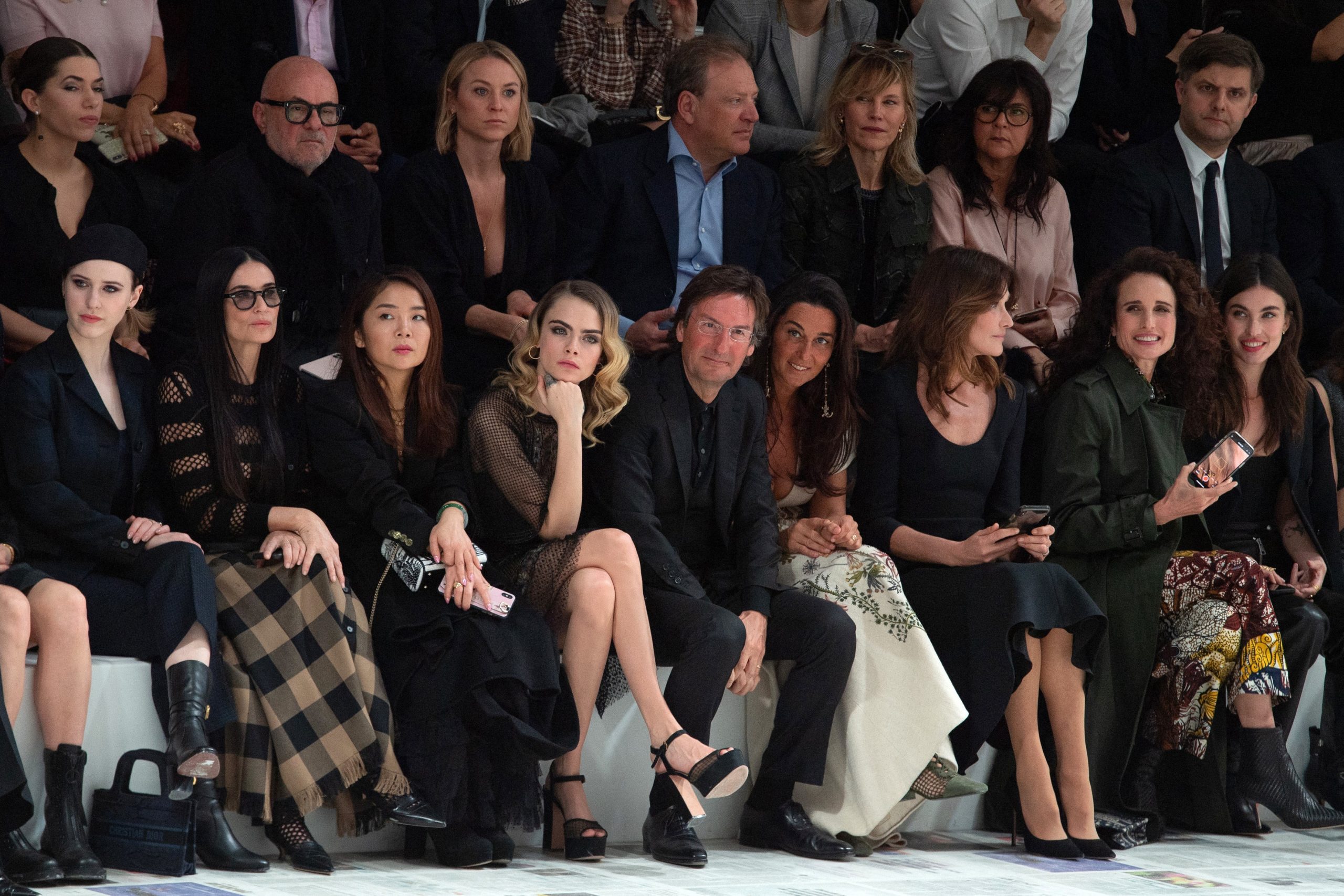 Poznati na reviji Dior